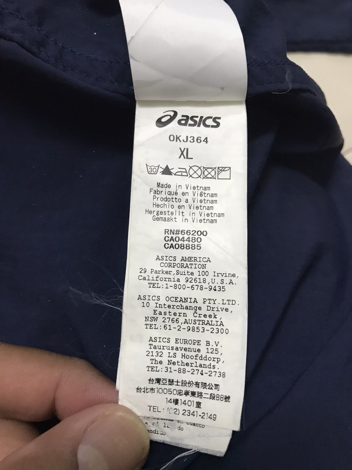 Asics × Onitsuka Tiger ASICS ONITSUKA TIGER LONG JACKET Size US L / EU 52-54 / 3 - 7 Thumbnail