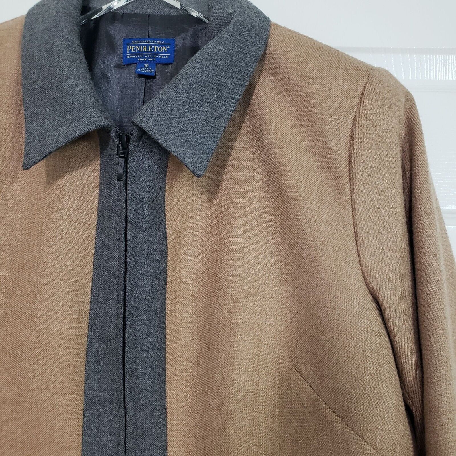 Pendleton Pendleton Virgin Wool Neutral Jacket Womens Size 10 Tan Gray Size L / US 10 / IT 46 - 2 Thumbnail
