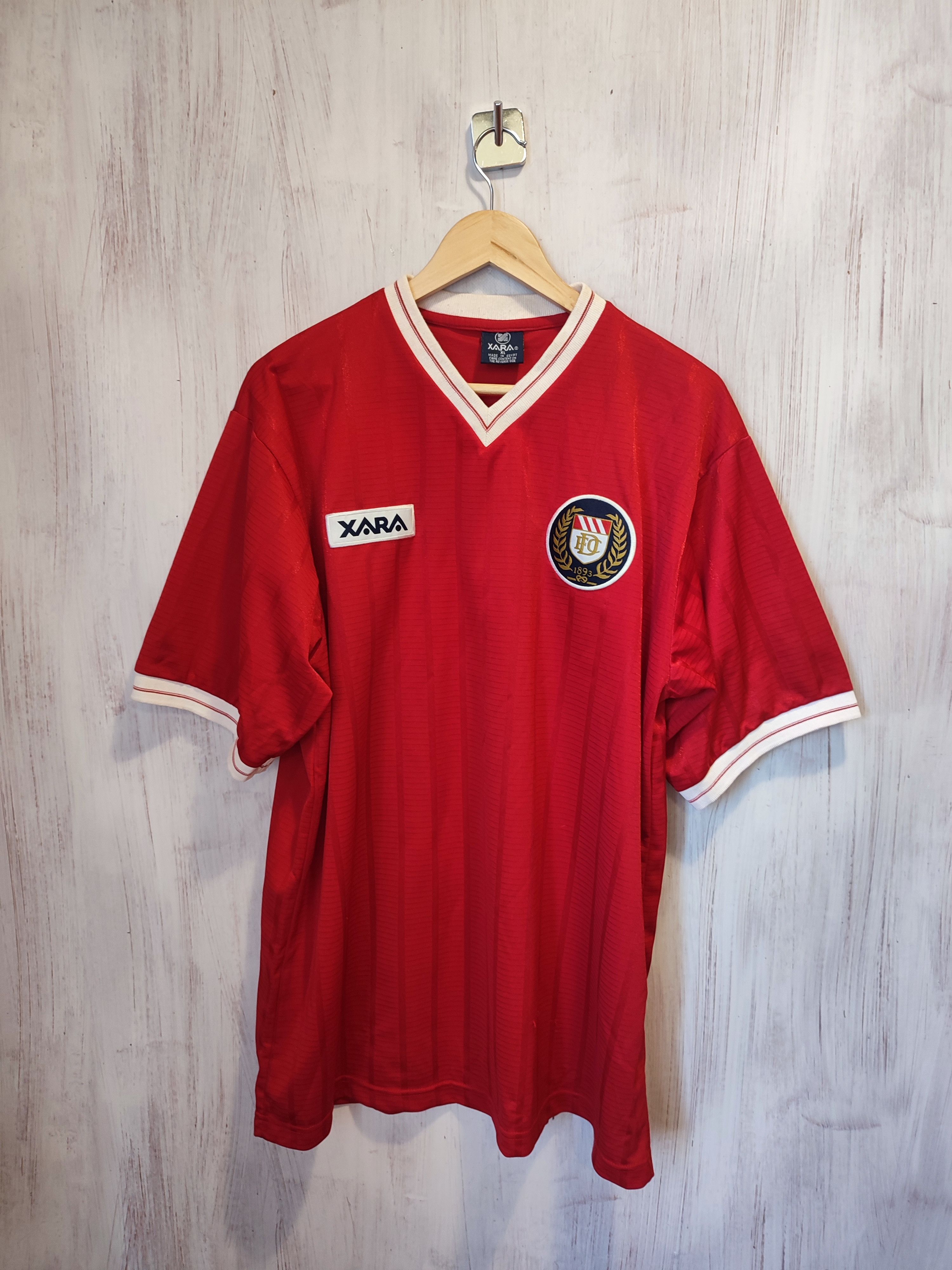 image of Soccer Jersey Dundee Fc 1990's 2020's Shirt Football Jersey Soccer Kit Tee in Red, Men's (Size XL)