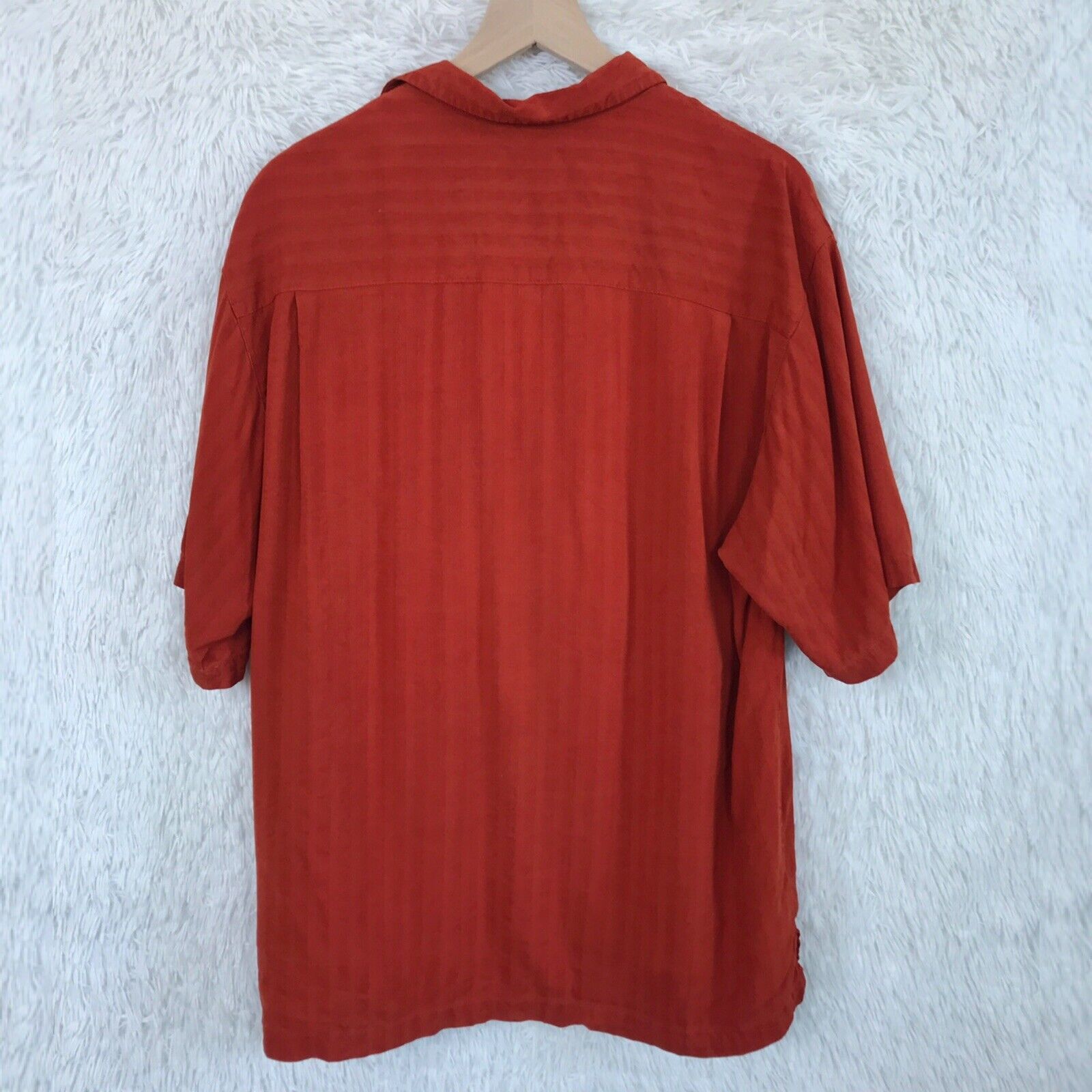 Tommy Bahama Tommy Bahama Silk Hawaiian Camp Shirt Red Jacquard Mens L Size US L / EU 52-54 / 3 - 6 Thumbnail