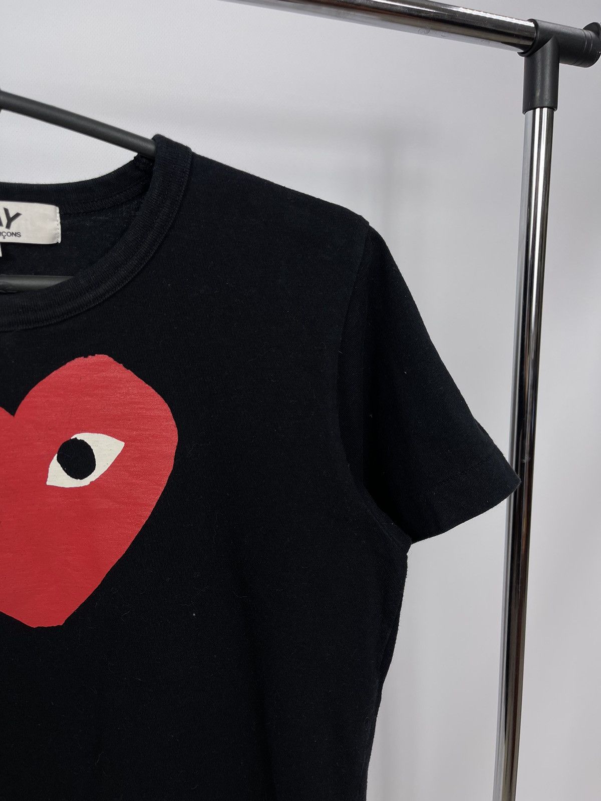 Comme des Garcons Comme Des Garcons PLAY Black Big Logo T-Shirt Size L Women’s Size L / US 10 / IT 46 - 2 Thumbnail