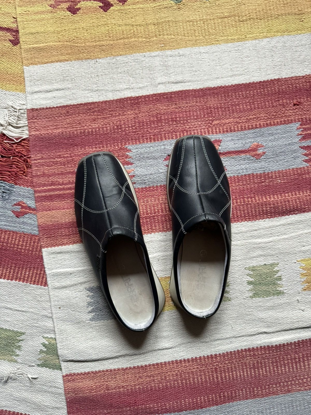 Esprit Vintage 00’s Esprit y2k Navy Genuine Leather Sandals Mule Size US 7 / IT 37 - 5 Thumbnail