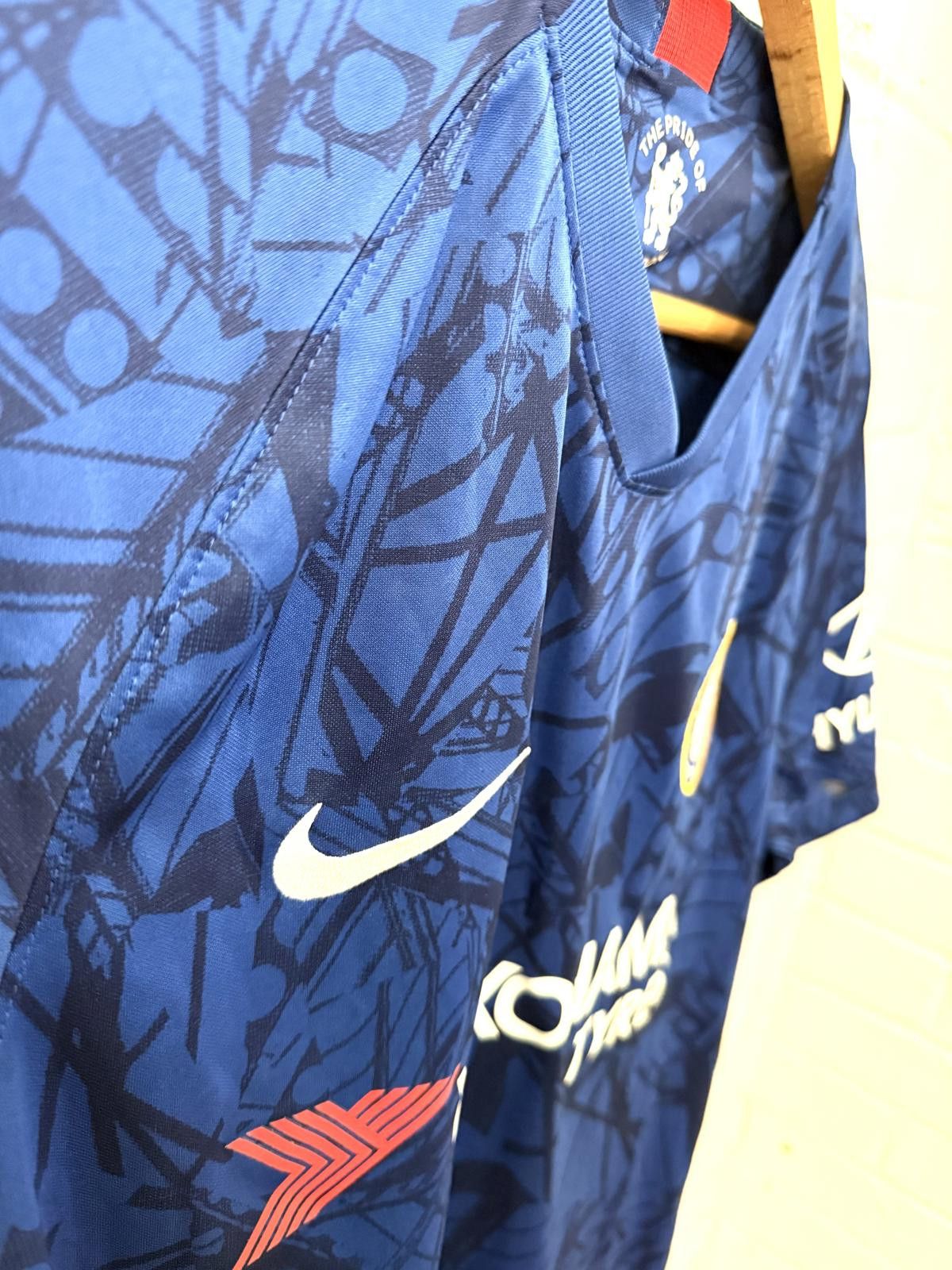 Nike Chelsea FC 2021-2022 Home Soccer Jersey Nike Dri-FIT Medium Size ONE SIZE - 4 Thumbnail