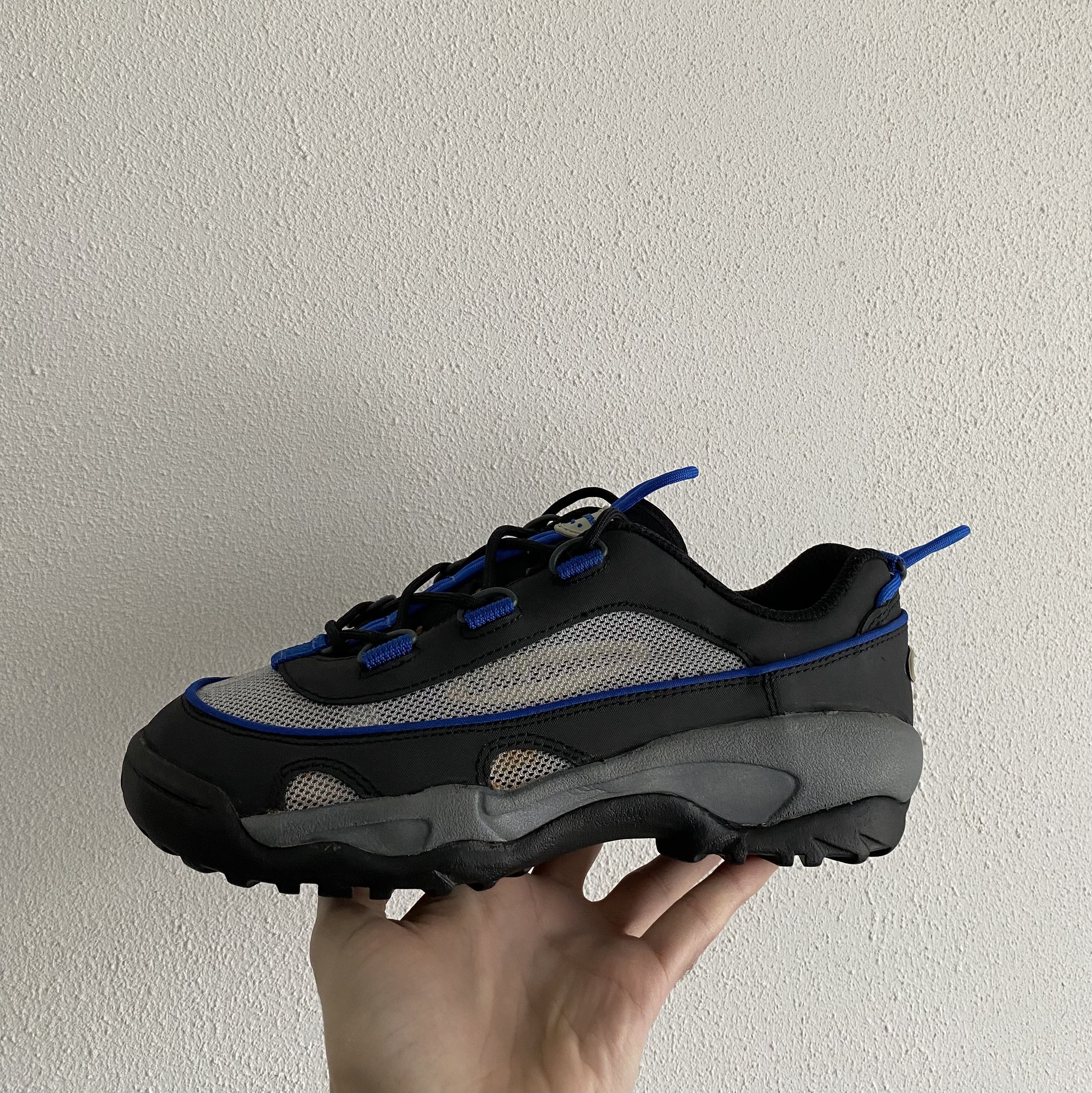image of Archival Clothing x Oakley Vintage 90’S Oakley X-Hiking Sneakers in Black/Blue, Men's (Size 8.5)