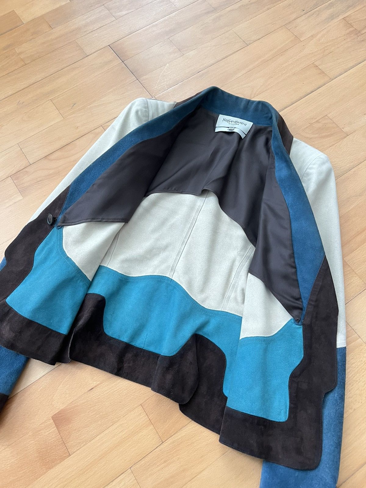 Yves Saint Laurent Yves Saint Laurent by Tom Ford suede jacket Size M / US 6-8 / IT 42-44 - 6 Thumbnail