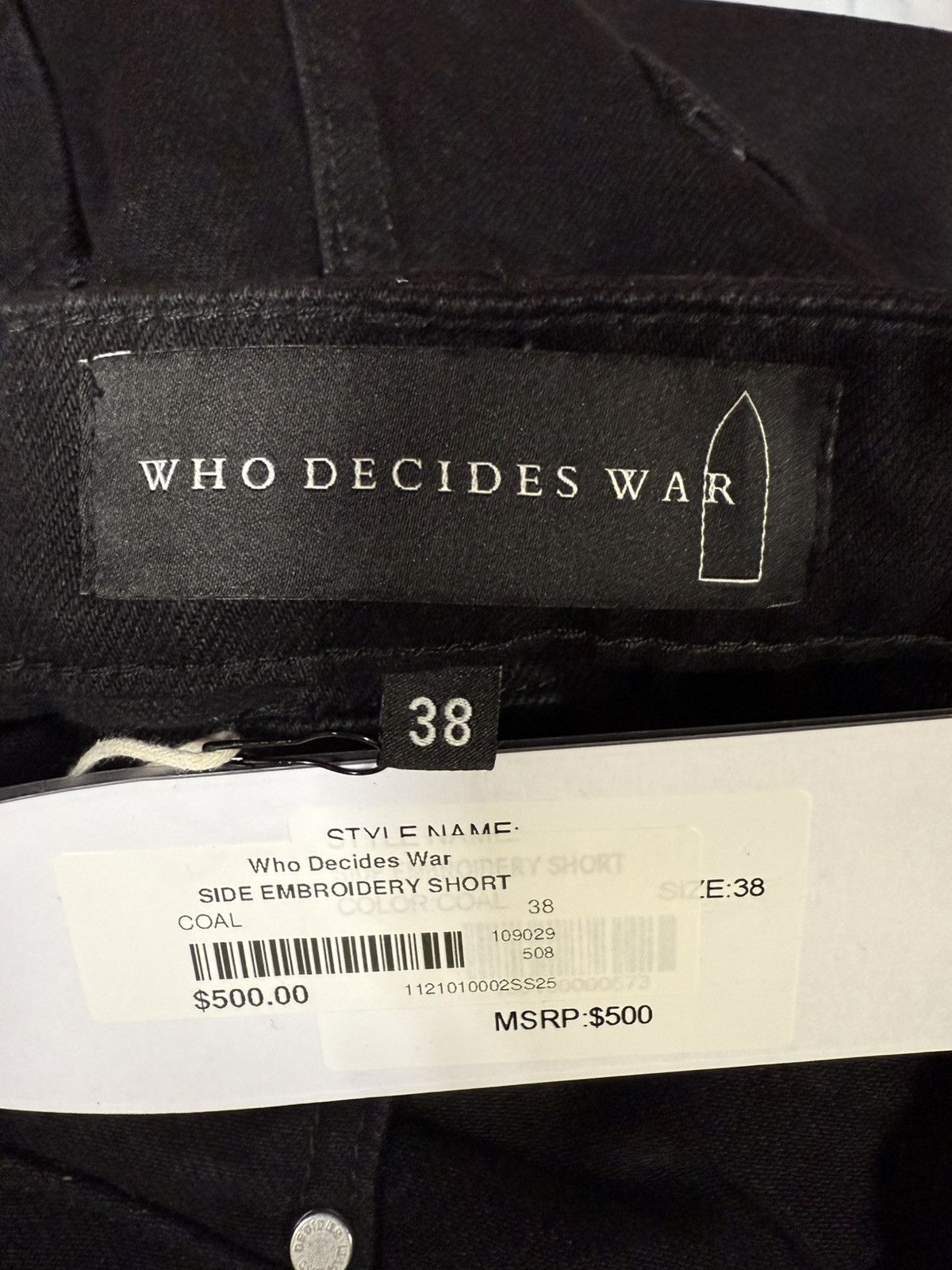 Who Decides War Who Decides War Side Embroidery Short Size US 38 / EU 54 - 3 Thumbnail