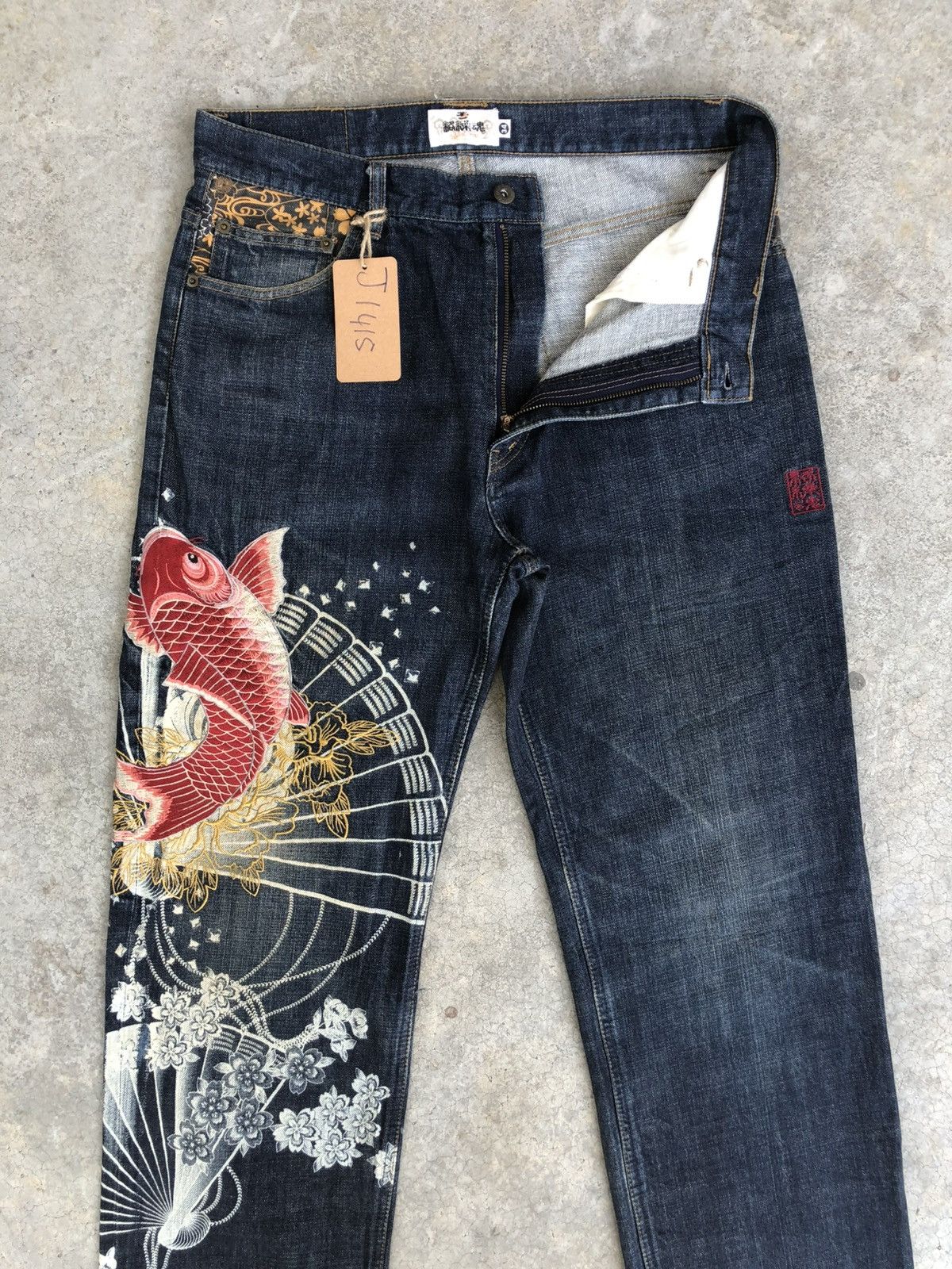 Karakuri Tamashii Karakuri Tamashii Embroidered Multipocket Distressed Size US 33 - 3 Thumbnail