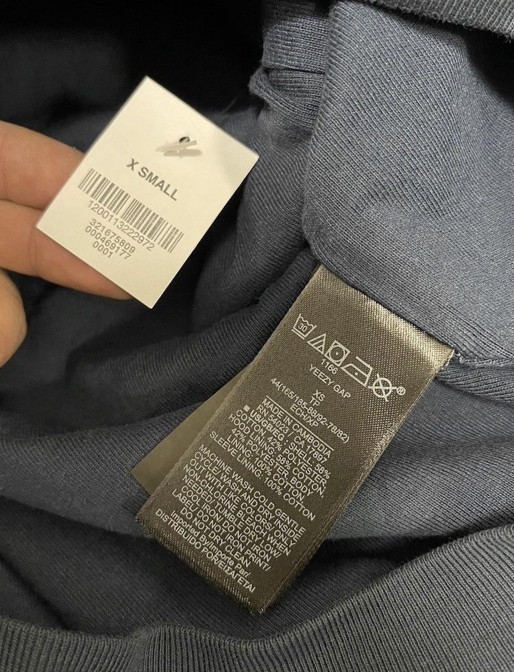 Gap × Yeezy NWT Yeezy Gap Dove Shrunken Hoodie by Balenciaga Size US XS / EU 42 / 0 - 11 Thumbnail