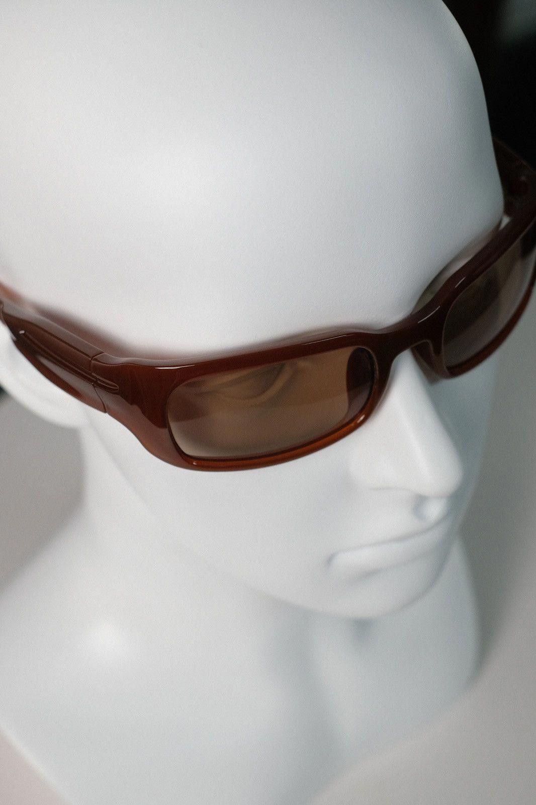 Japanese Brand Vtg Vintage Y2k Futuristic Caramel Rectangle Sunglasses OS Size ONE SIZE - 3 Thumbnail