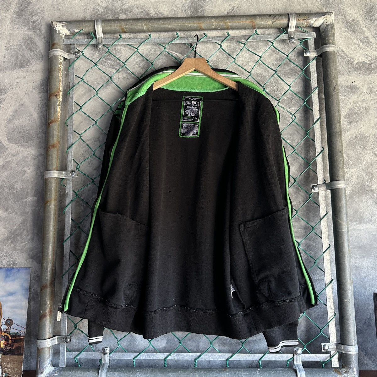 Ecko Unltd. Eck Unltd Actual Factual Mark Ecko Track Running Jacket Y2K Size US L / EU 52-54 / 3 - 5 Thumbnail