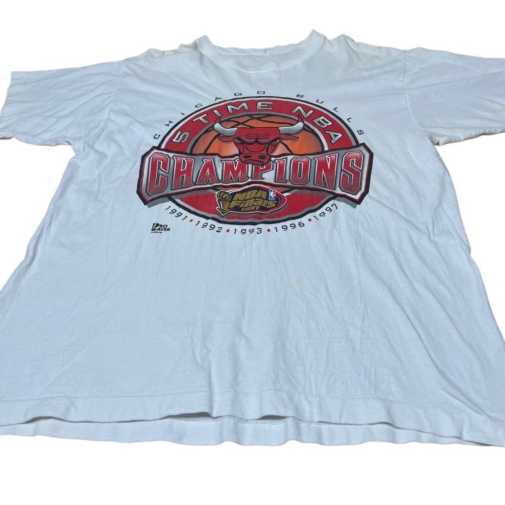 Vintage Vintage 90s Bulls Era T Shirt Bundle Lot 4 Men’s XL Size US XL / EU 56 / 4 - 12 Thumbnail
