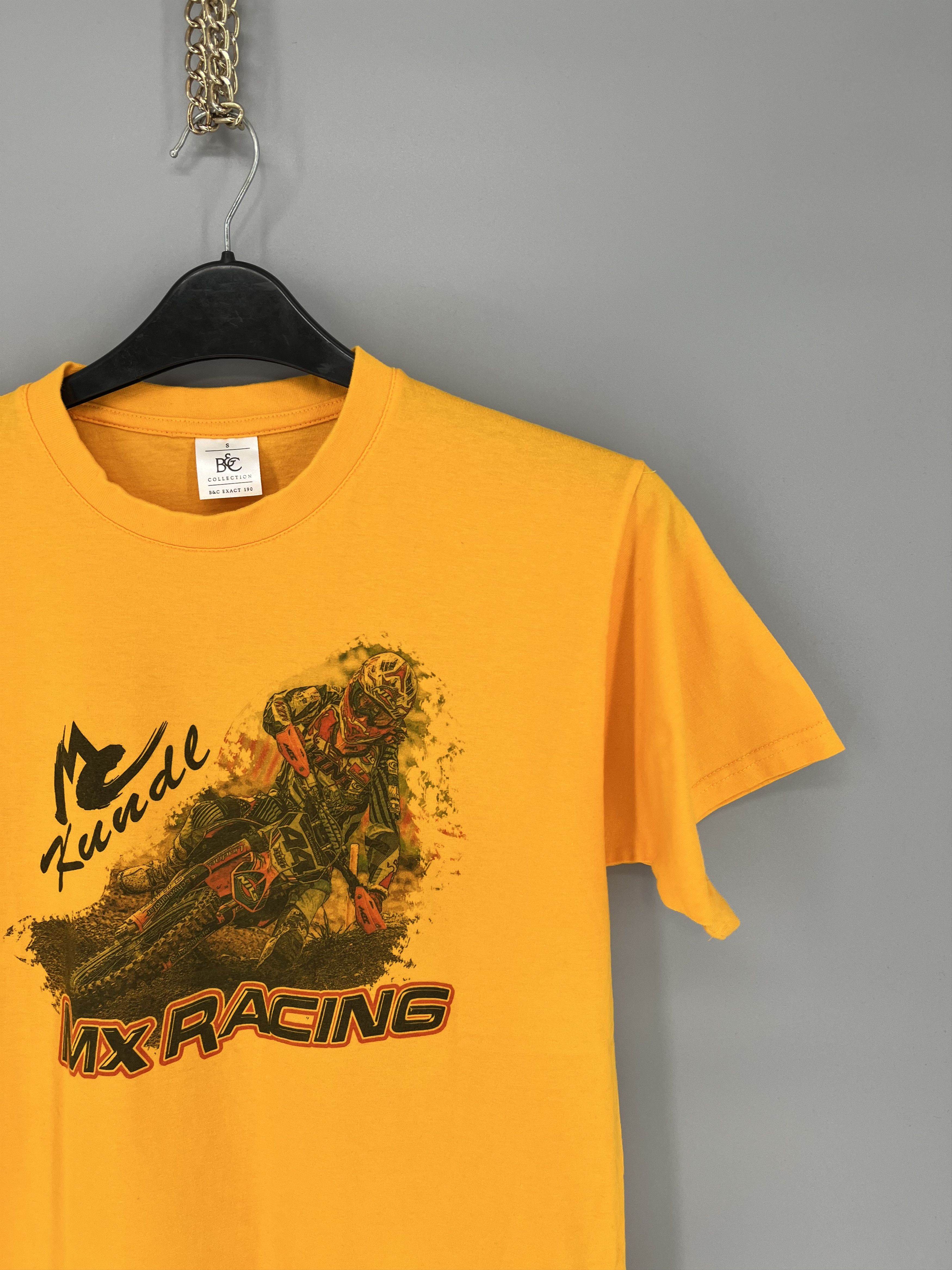 Vintage Vintage Y2K Racing Moto All Print Tee Art Band Streetwear Size US S / EU 44-46 / 1 - 5 Thumbnail