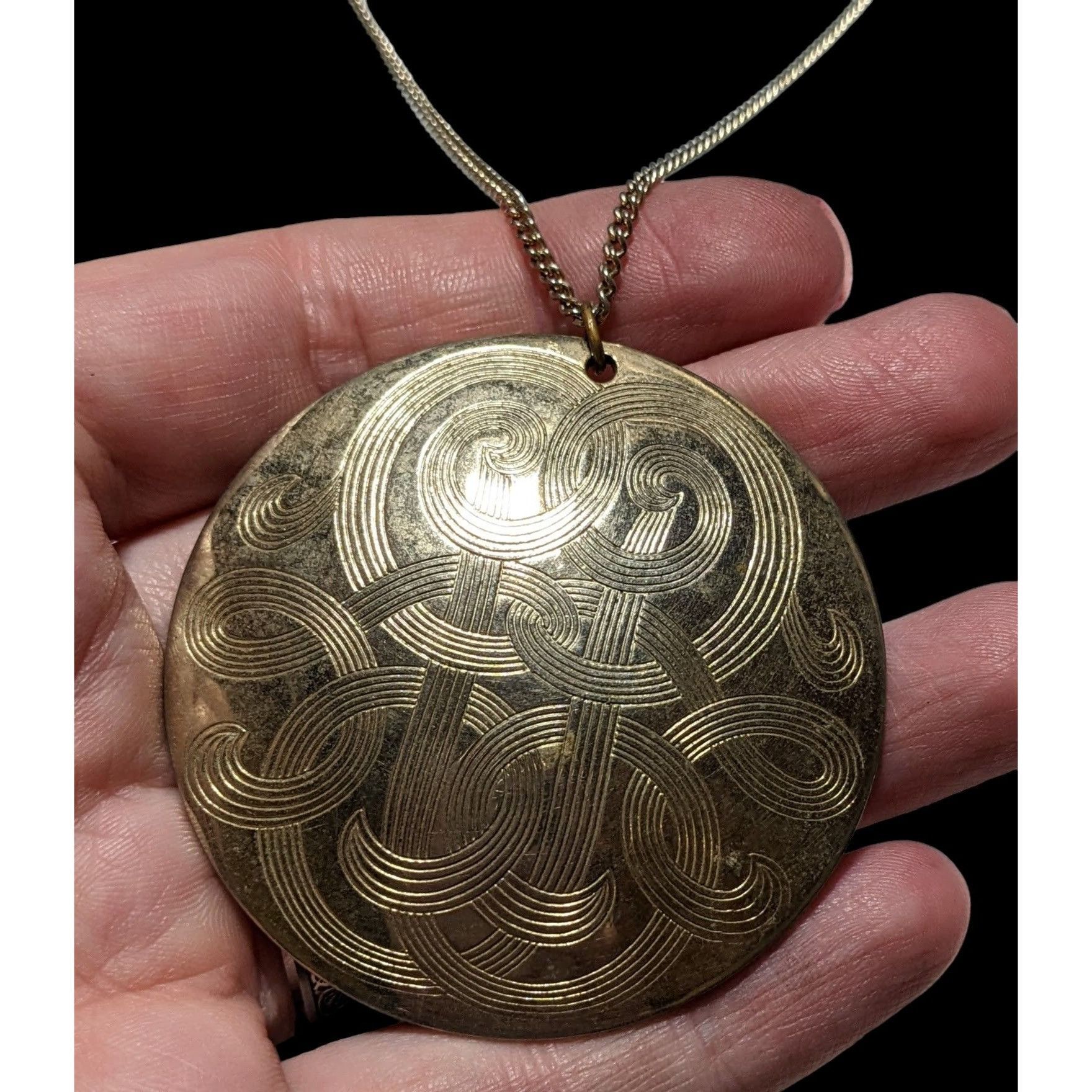 Other Vintage Large Engraved Gold Medallion Necklace Size ONE SIZE - 4 Thumbnail