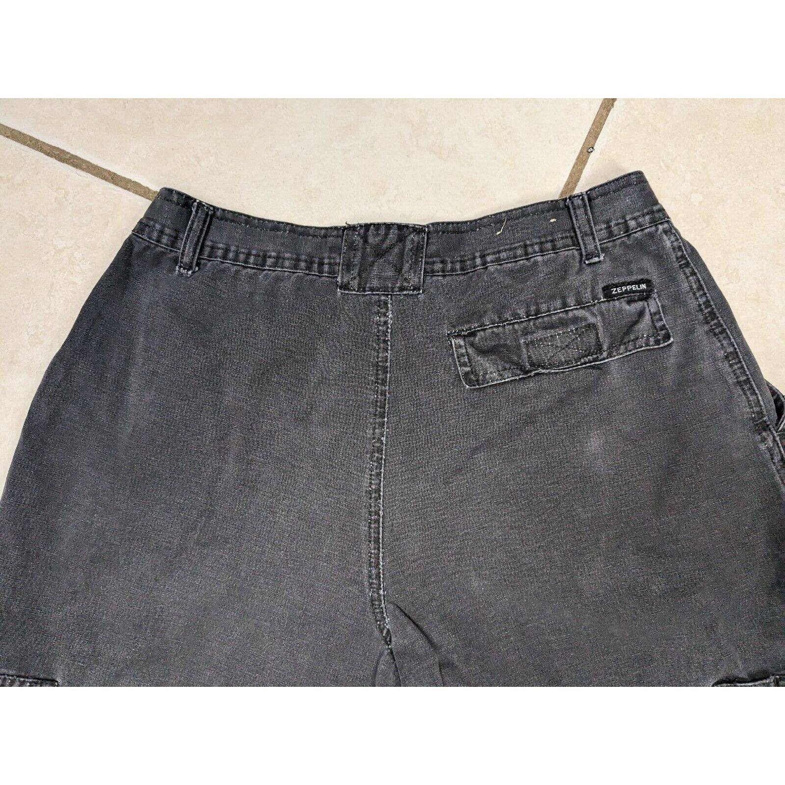 Other Vtg Men Zeppelin 30x28 Black Cargo Pocket Pants Tapered Leg Size US 30 / EU 46 - 11 Thumbnail