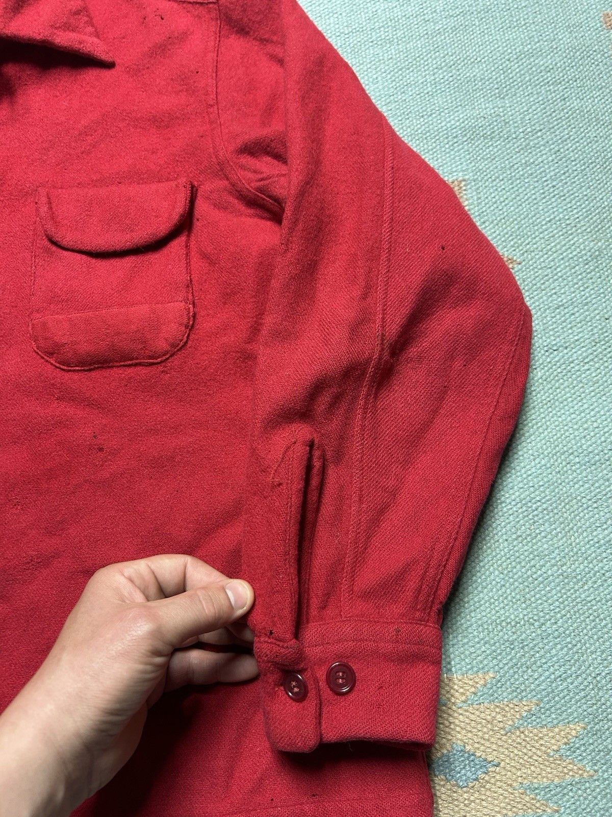 Vintage 1950s wool loop collar shirt Campus Hollywood distressed M/L Size US M / EU 48-50 / 2 - 5 Thumbnail