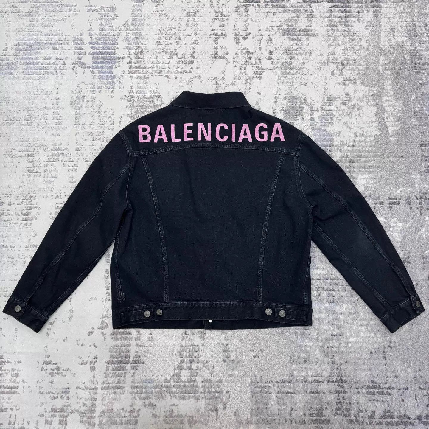 Balenciaga Balenciaga Back Embroidered Logo Blk Pnk DenimJkt38 Size S / US 4 / IT 40 - 2 Thumbnail