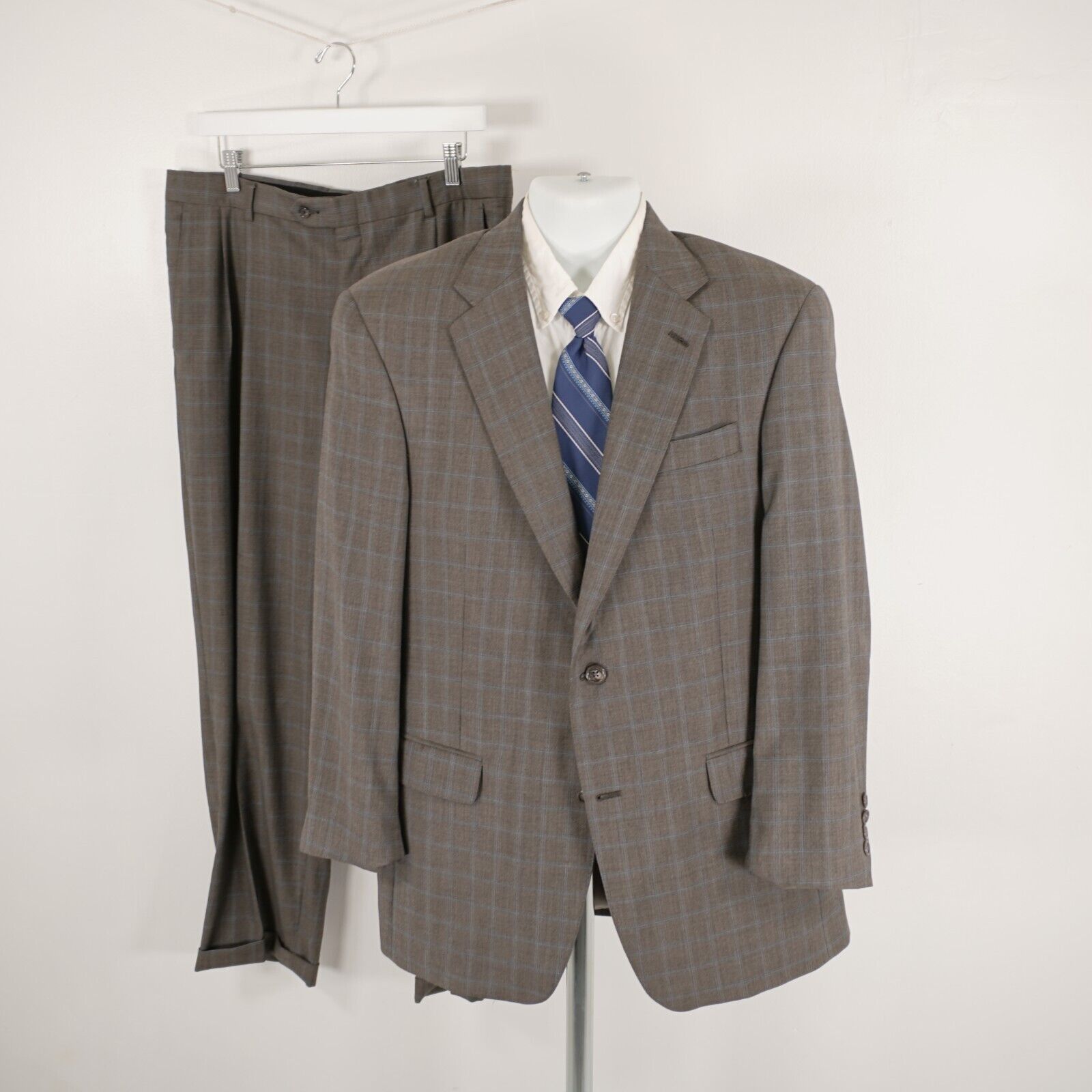 Hart Schaffner Marx Hart Schaffner Marx Gold Trumpeter Wool 2 Button 2 Piece Sui Size 40R - 1 Thumbnail