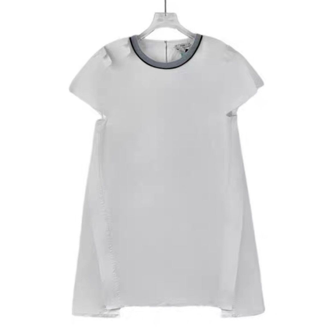 Fendi Fendi White Bow Crew Neck Short Sleeve Dress K26WX Size XS / US 0-2 / IT 36-38 - 1 Thumbnail