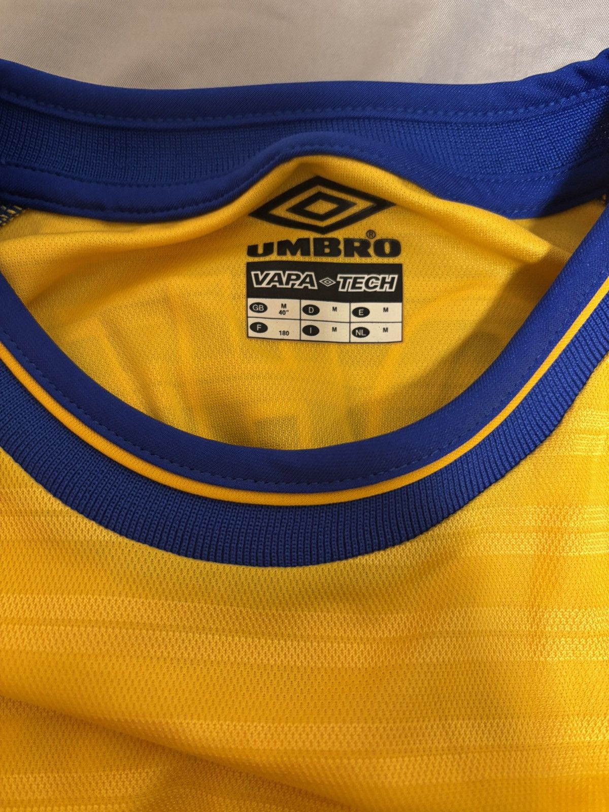 Umbro Chelsea 2000 away shirt gudjohnsen with tags Size US M / EU 48-50 / 2 - 3 Thumbnail