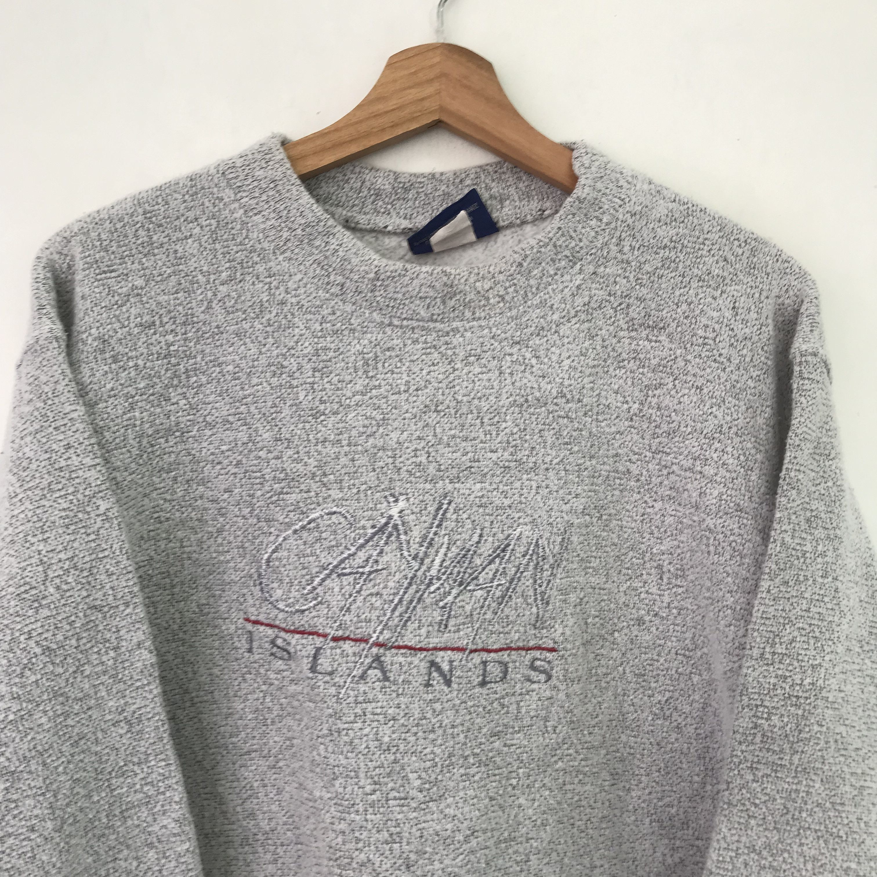 Vintage Vintage Cayman Islands Grey Sweatshirt Medium - 652 Size US M / EU 48-50 / 2 - 6 Thumbnail
