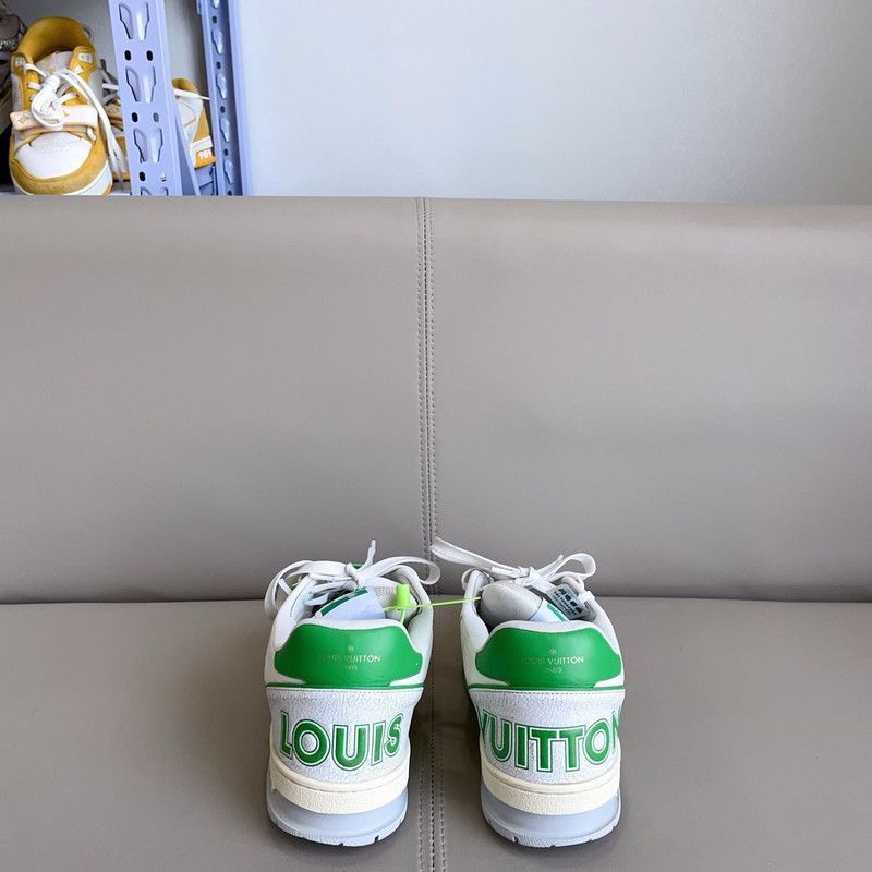 Louis Vuitton Louis Vuitton Classic Trainer White and Green Sneakers 0079 Size US 9.5 / IT 39.5 - 3 Thumbnail