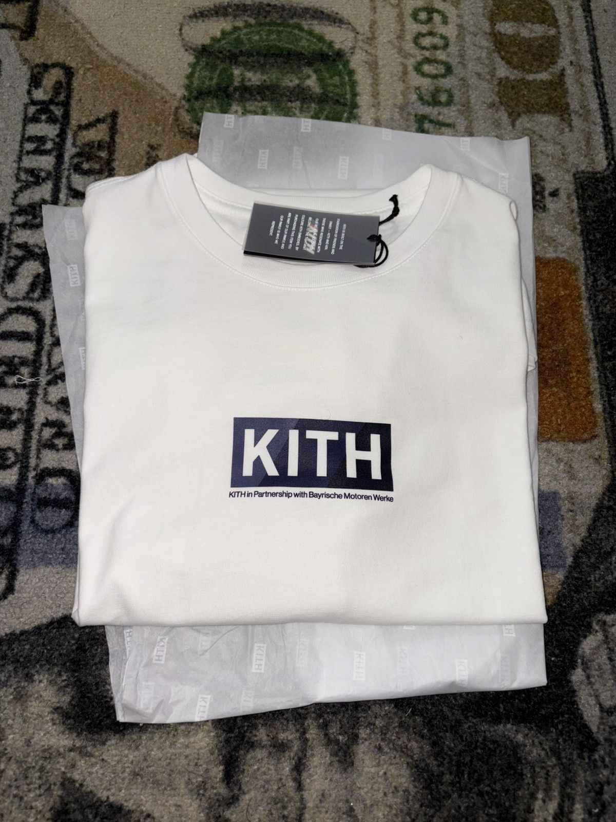 BMW × Kith Kith x BMW Technoviolet Vintage Tee White Size US L / EU 52-54 / 3 - 1 Thumbnail