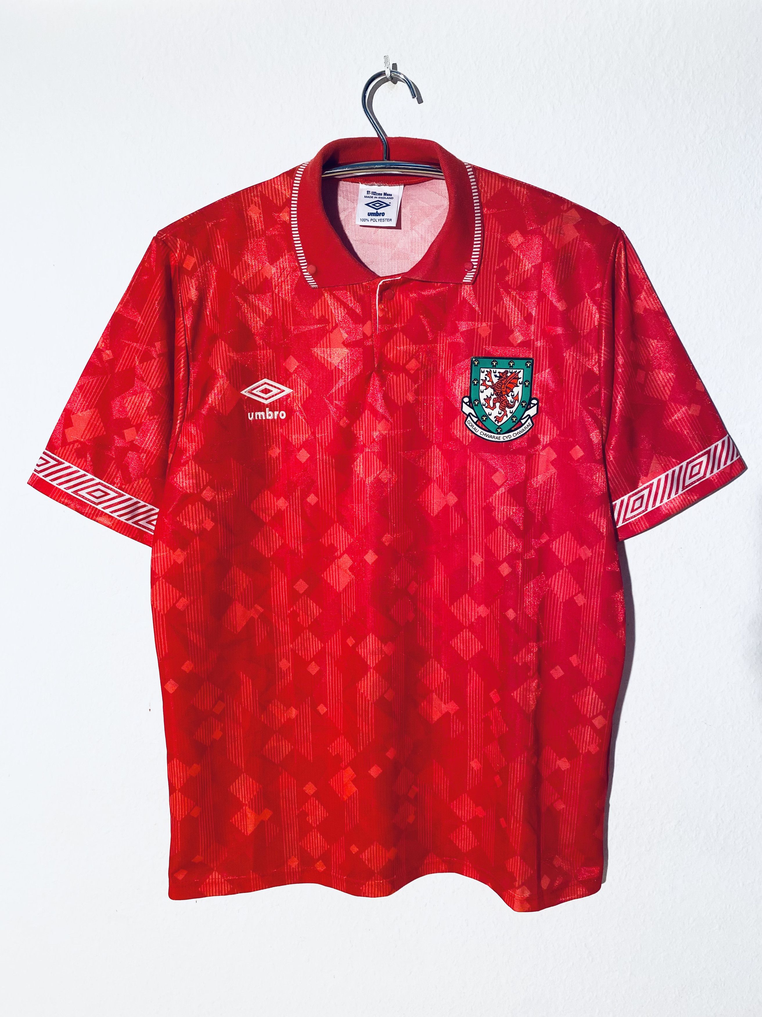 Wales Home Football Shirt 1990 - 1992 Umbro