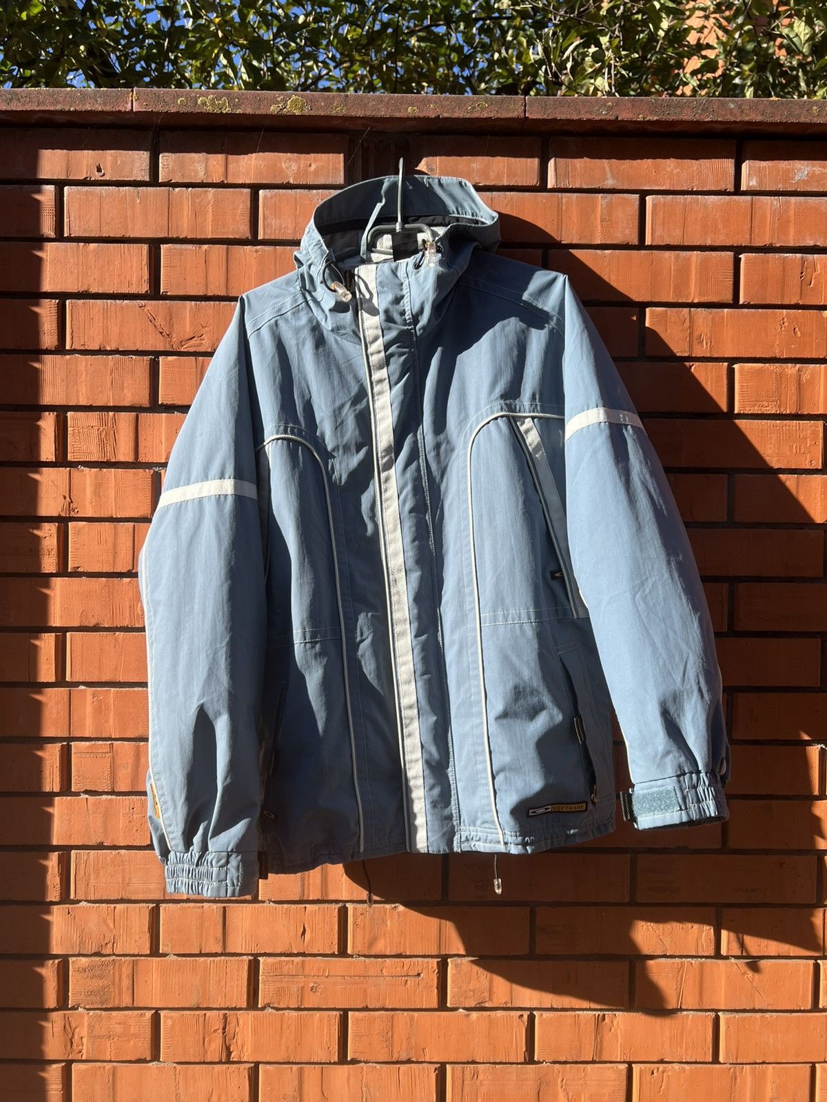 Oakley Oakley vintage Ski Jacket Blue y2k winter sport jacket 2000s Size US S / EU 44-46 / 1 - 1 Thumbnail