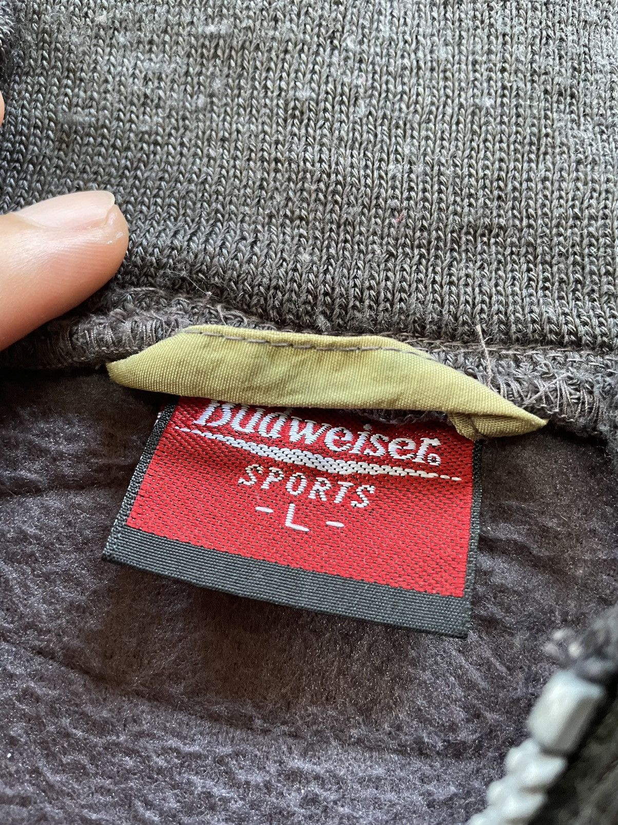 Budweiser × Vintage Vintage Budweiser Centre Pocket Distressed Jacket Size US L / EU 52-54 / 3 - 7 Thumbnail