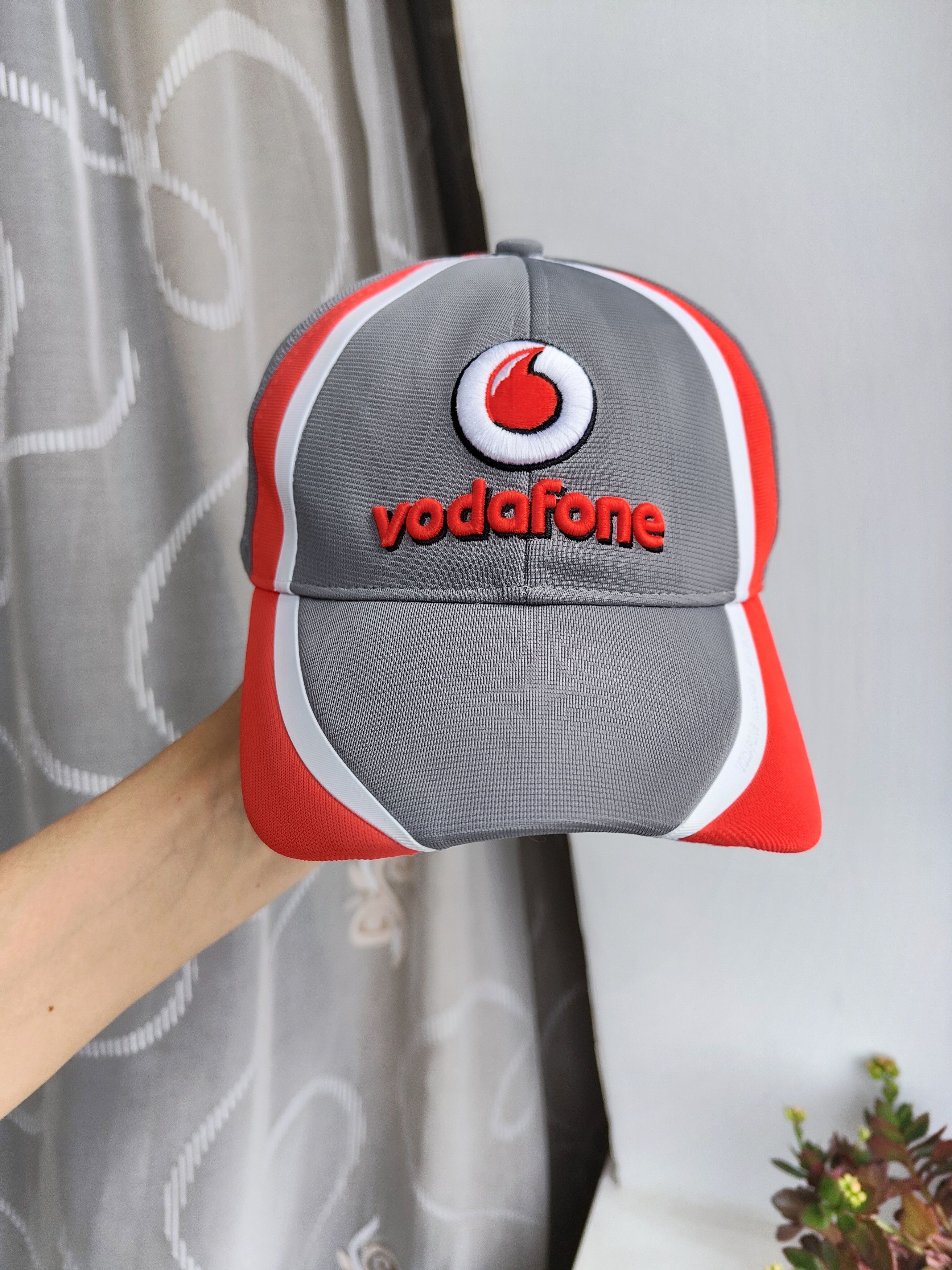 Formula 1 Vodafone McLaren Mercedes MP4-27 F1 Racing Formula 1 Cap Size ONE SIZE - 3 Thumbnail