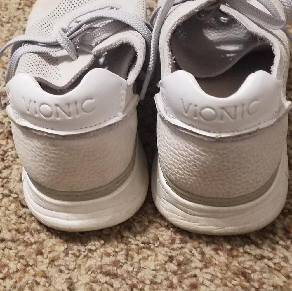 Vionic Vionic Tennis Shoes Size 8 1/2 Size US 8.5 / IT 38.5 - 4 Thumbnail