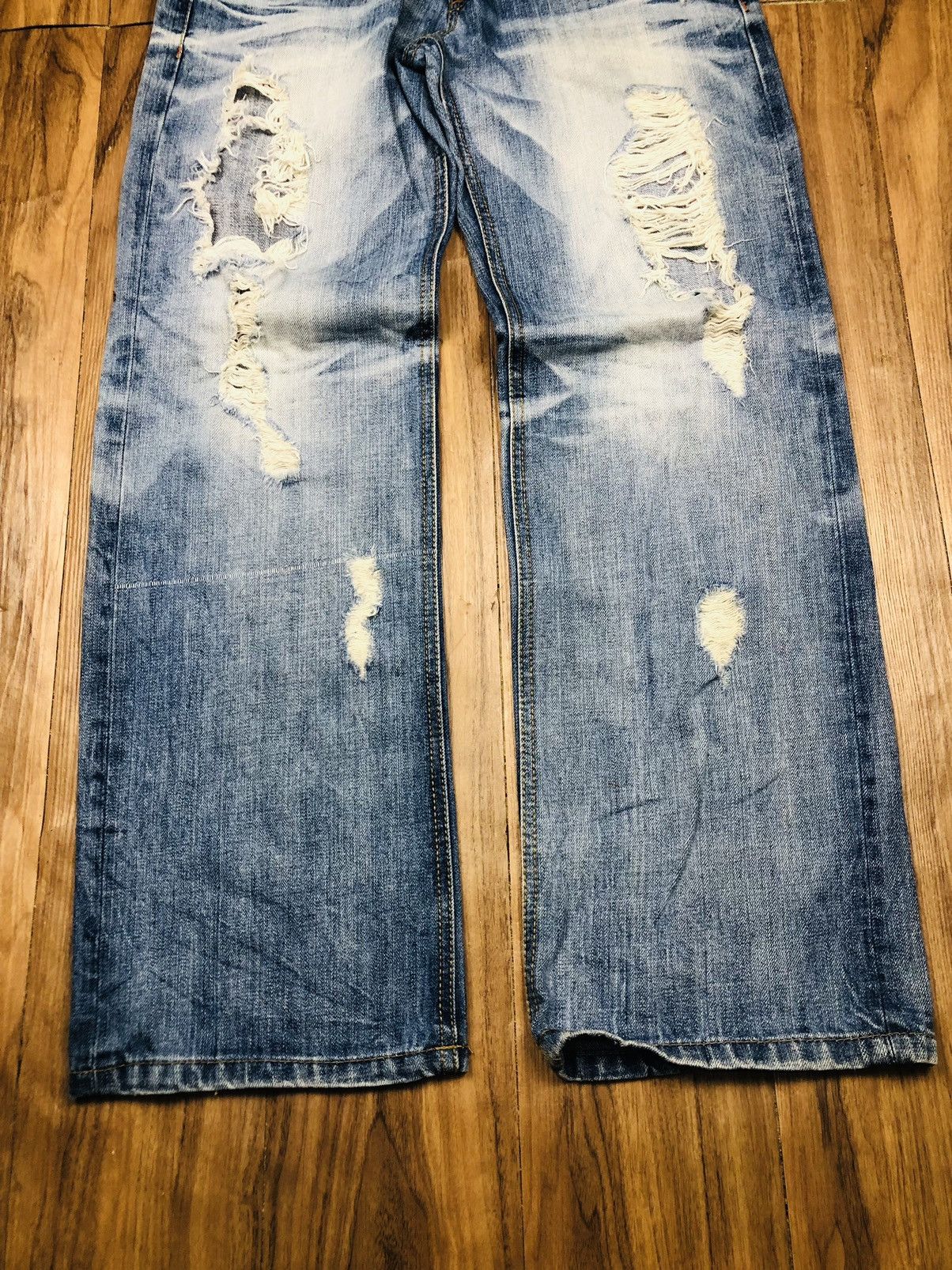 Other Lolita Distress Jeans (34) Size US 33 - 4 Thumbnail