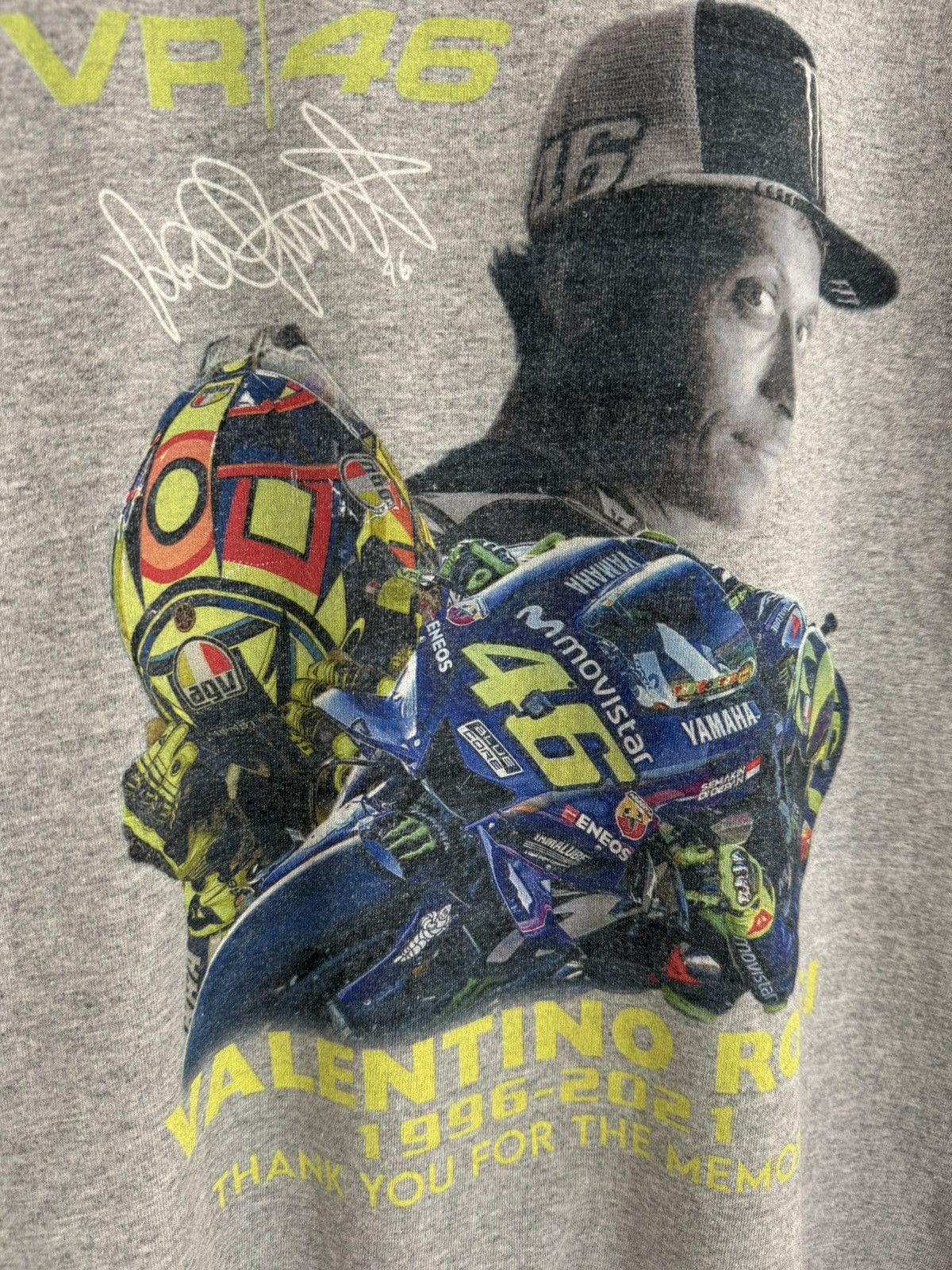 Other 46 Valentino Rossi 1996-2021 RIP T-Shirt Size US M / EU 48-50 / 2 - 4 Thumbnail