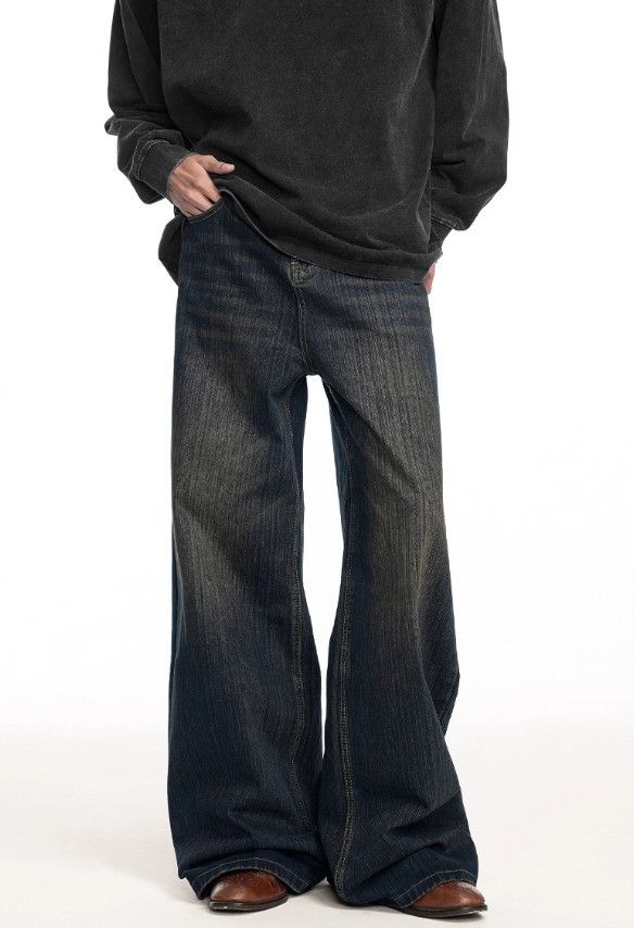 Vintage Men's American Retro Straight Leg Wide-Leg Jeans Size US 32 / EU 48 - 1 Thumbnail