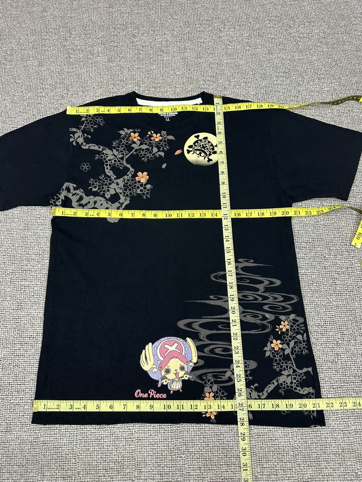 One Piece Anime One Piece X Sukajan Deformed Tshirt A941 Size US M / EU 48-50 / 2 - 7 Thumbnail