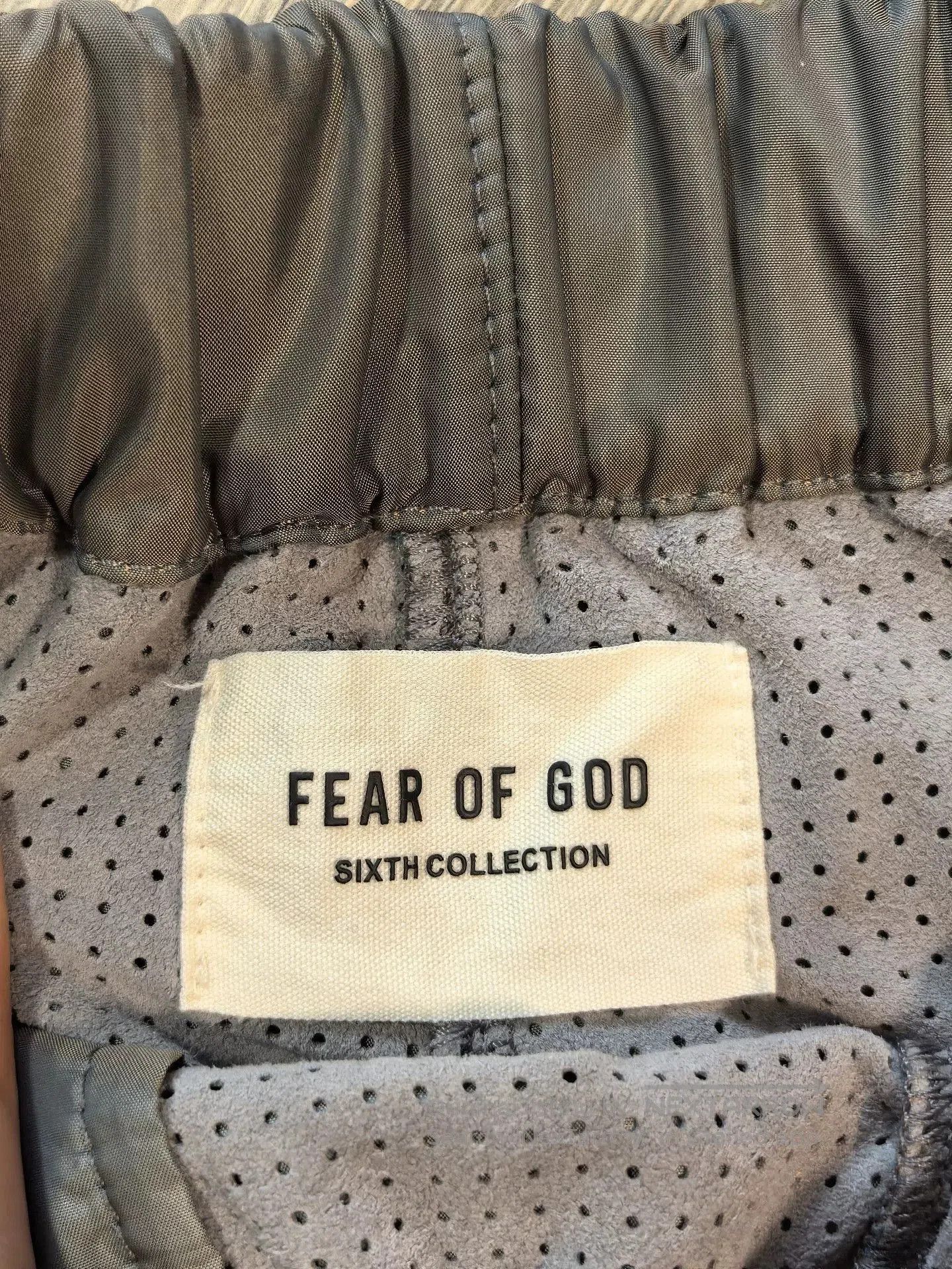 Fear of God fear of god gray shorts with drawstring. Size US 40 / EU 56 - 4 Thumbnail