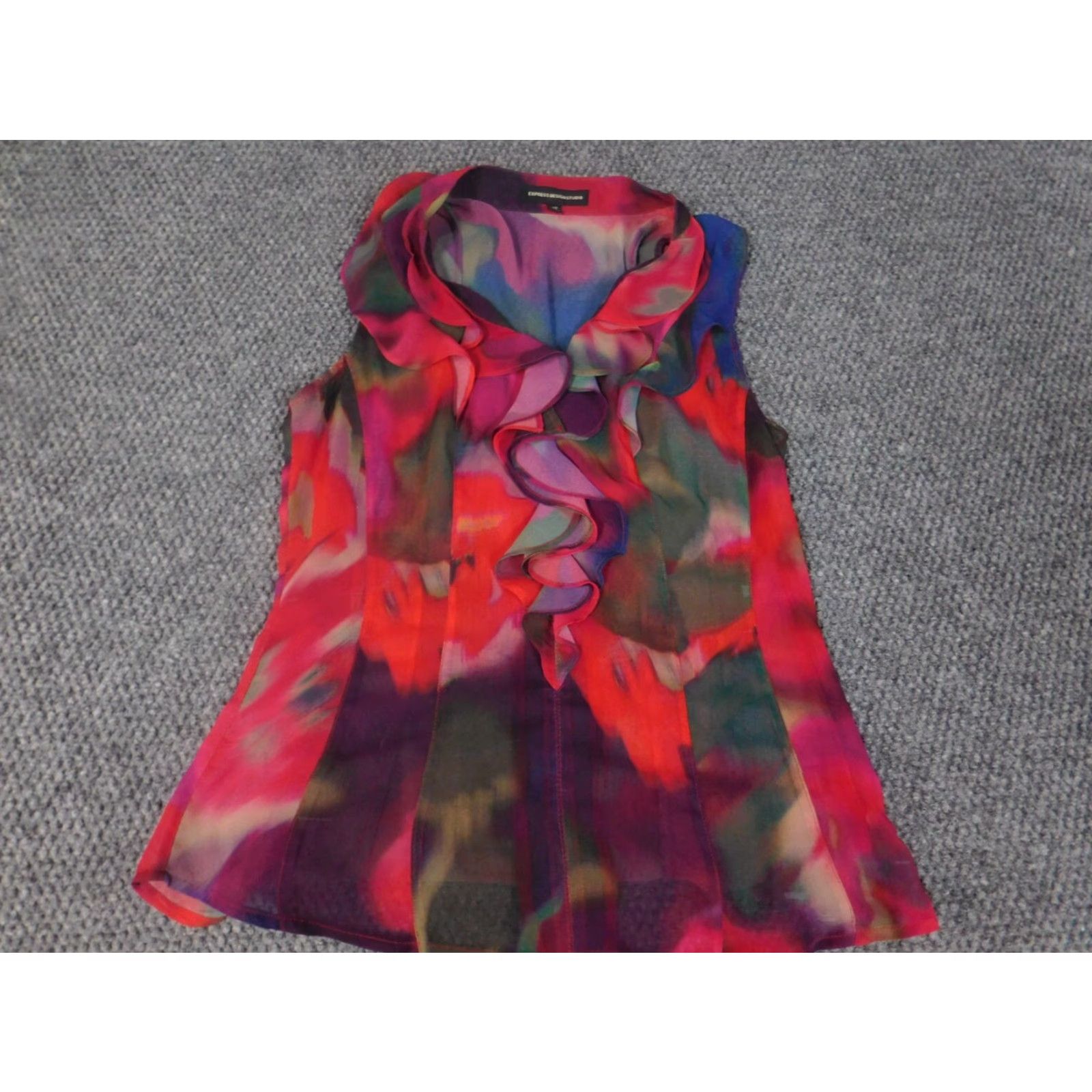 Express Express Blouse Womens XS Red Pullover Collared Sleeveless Casual Polyester Down Regular Regular Blue Animals Stretch Size XS / US 0-2 / IT 36-38 - 2 Thumbnail