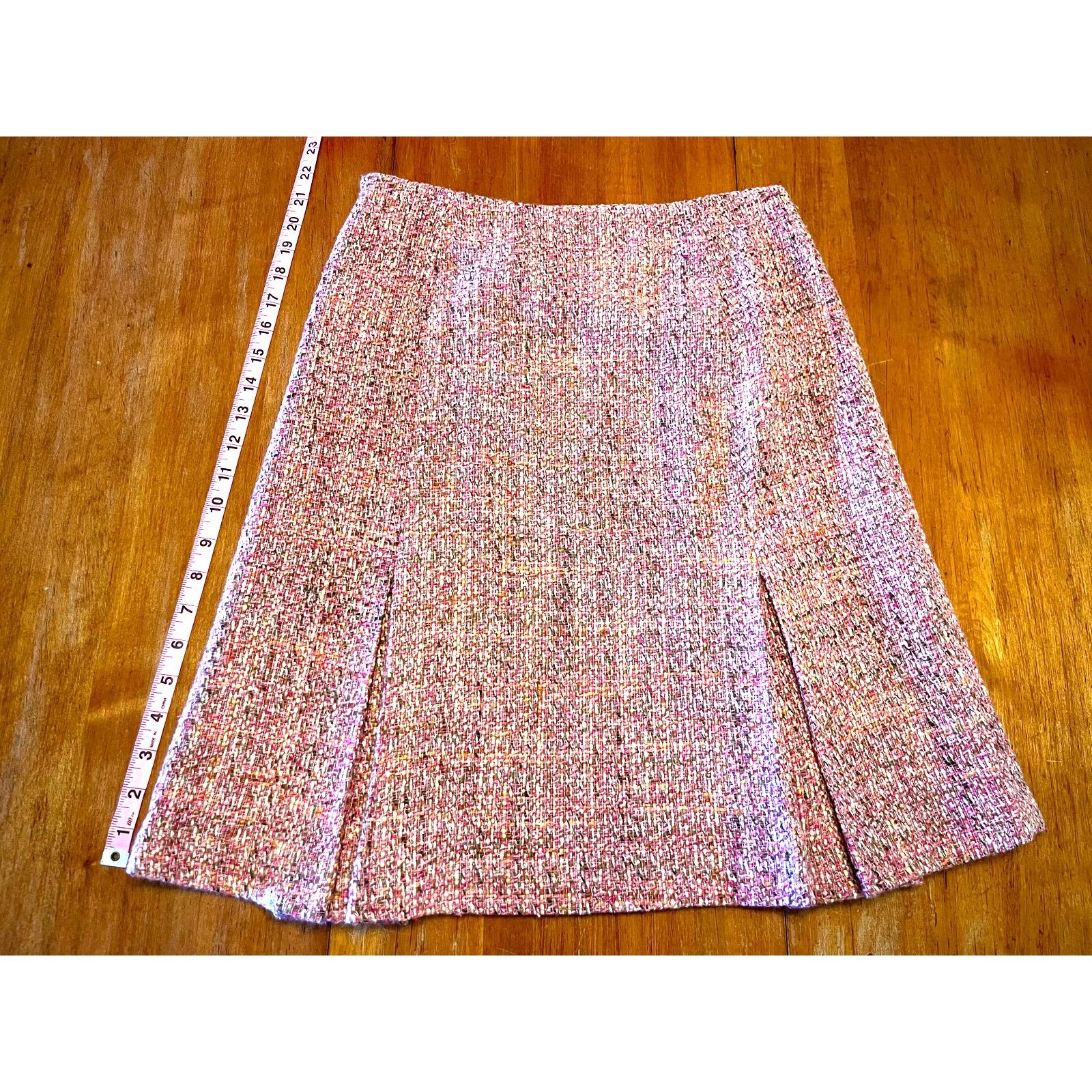 Neiman Marcus Neiman Marcus Exclusive Pink Tweed Skirt Size 4 Fit N Flair Size 29" - 3 Thumbnail