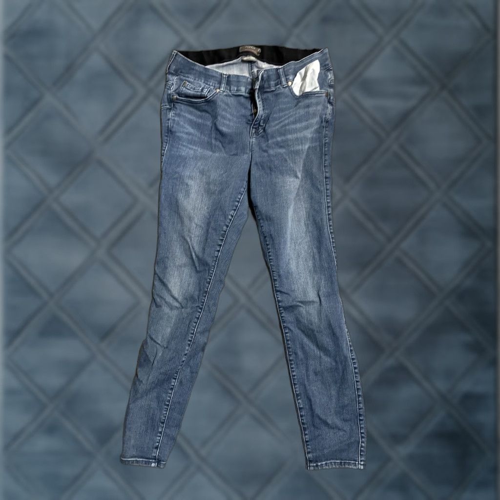 Torrid Torrid Jeans Women’s 14R Blue Bombshell Skinny Denim Stretch Jeans Size 36" / US 14 / IT 50 - 1 Thumbnail