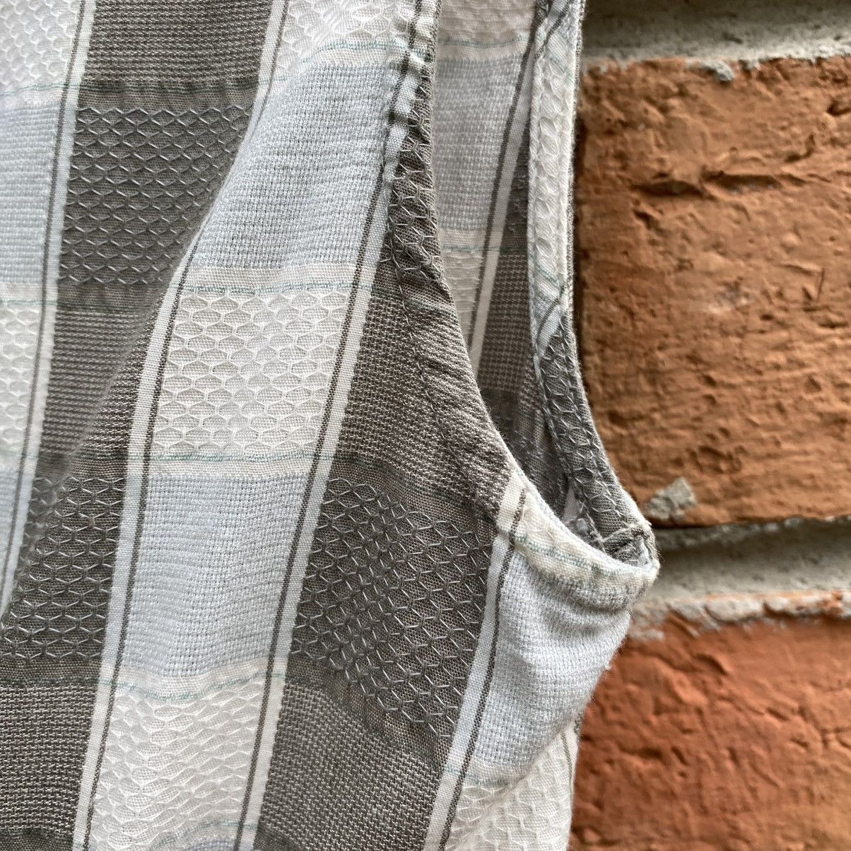 Armani ARMANI JEANS Sleeveless Check Shirt Size M / US 6-8 / IT 42-44 - 7 Thumbnail