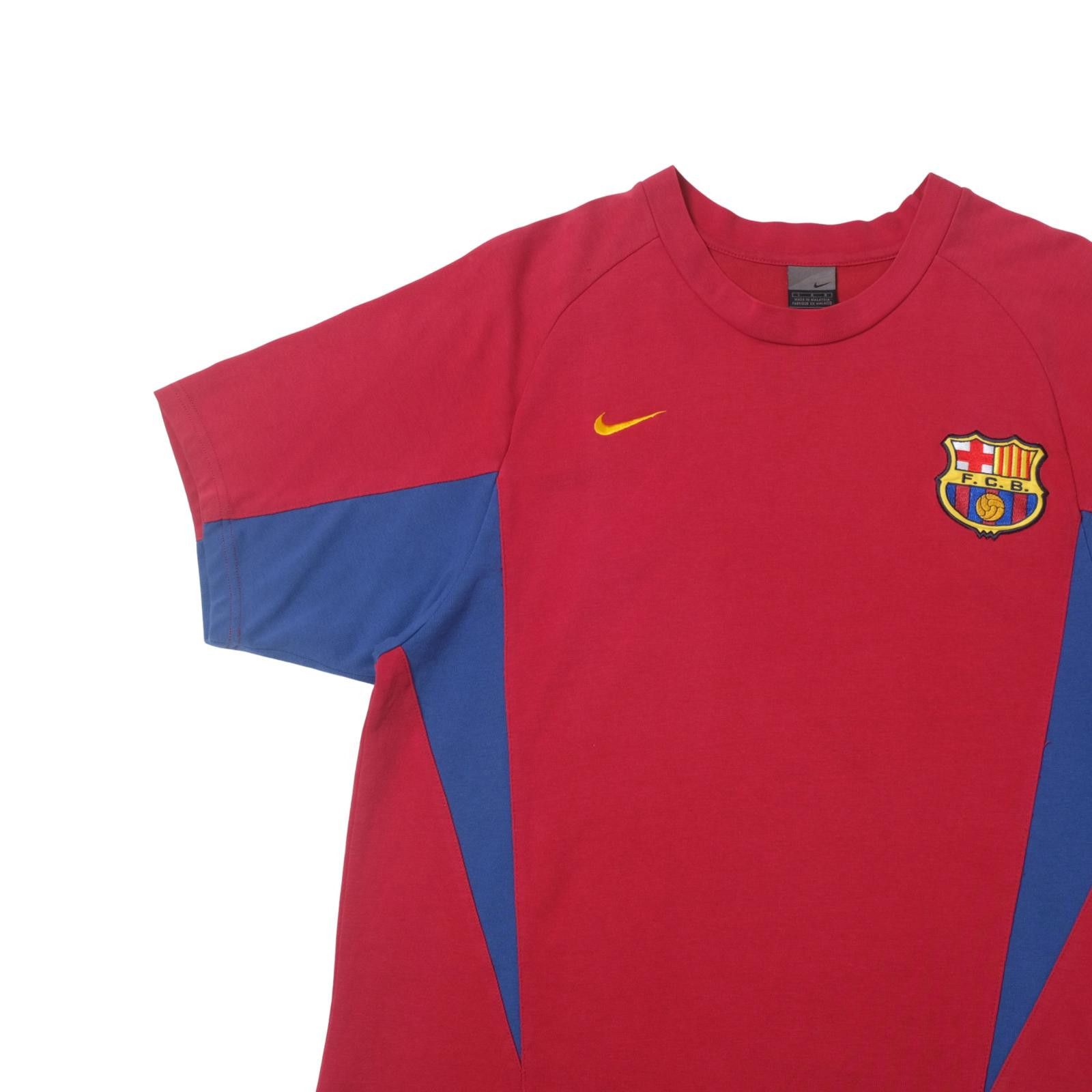 Nike 2003/04 Barcelona Training Shirt Nike (L/XL) Size US L / EU 52-54 / 3 - 3 Thumbnail