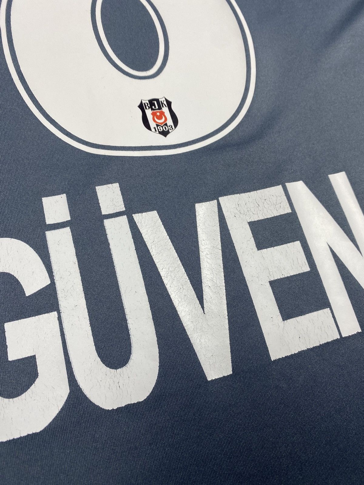Adidas Adidas Beşiktaş 2021/22 Third Jersey #8 Güven Size US M / EU 48-50 / 2 - 18 Thumbnail