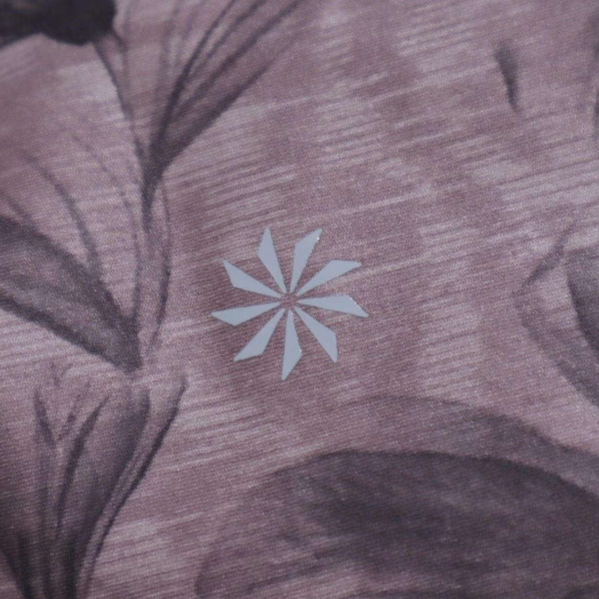 Athleta Athleta Leggings Pink Floral Women's XL Salutation Stash Pocket II 7/8 Nylon Woven Slim Fit Pants Adults Women Size 40" / US 18 - 6 Thumbnail