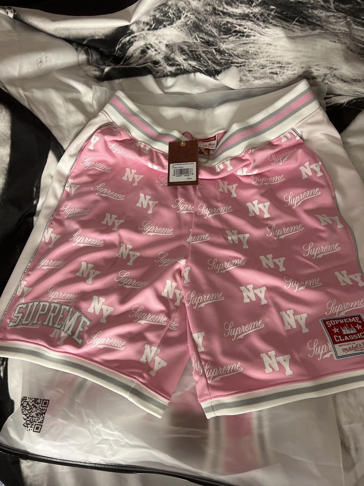Mitchell & Ness × Supreme Supreme Basketball Jersey & Shorts Mitchell & Ness Size US L / EU 52-54 / 3 - 17 Thumbnail