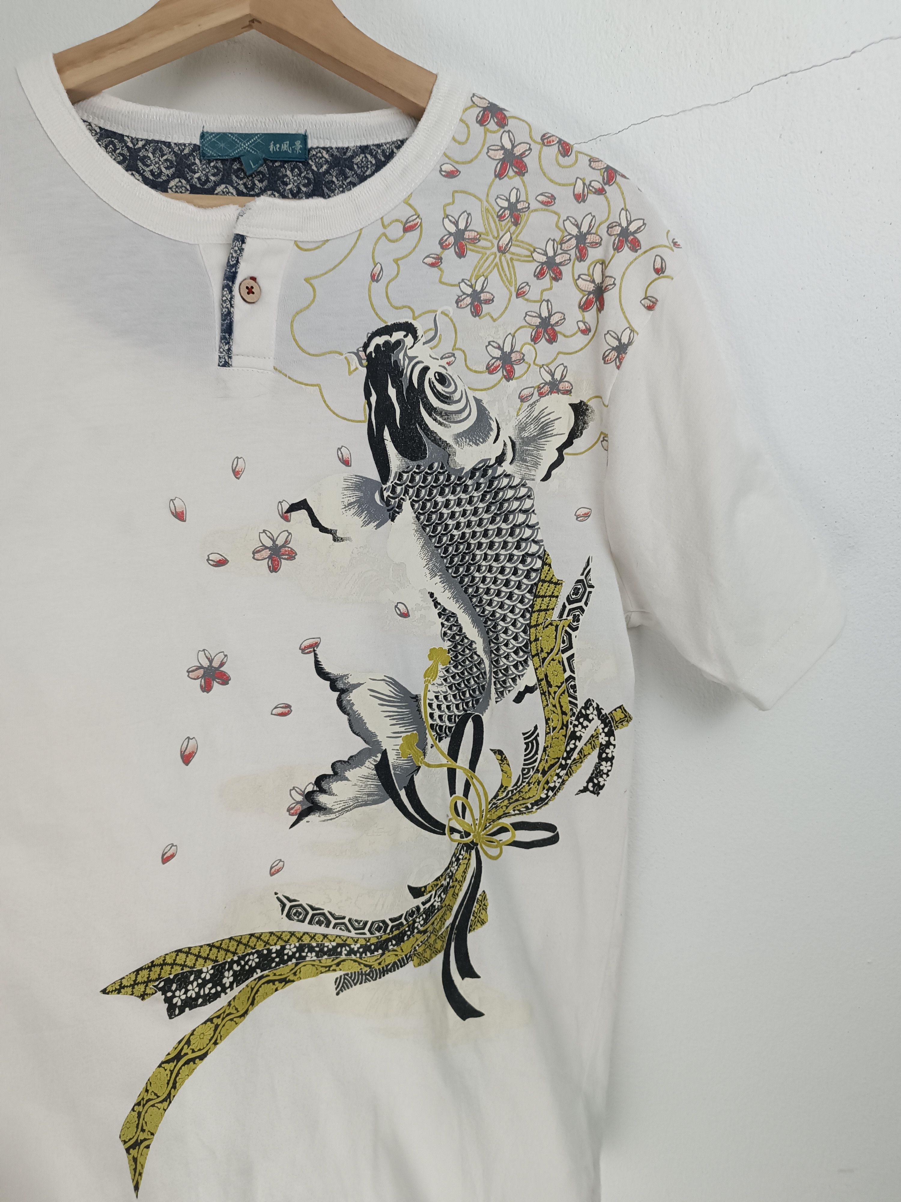 Vintage VINTAGE DRAGON KOI SUKAJAN TATOO JAPANESE TEE VERY RARE Size US L / EU 52-54 / 3 - 19 Thumbnail