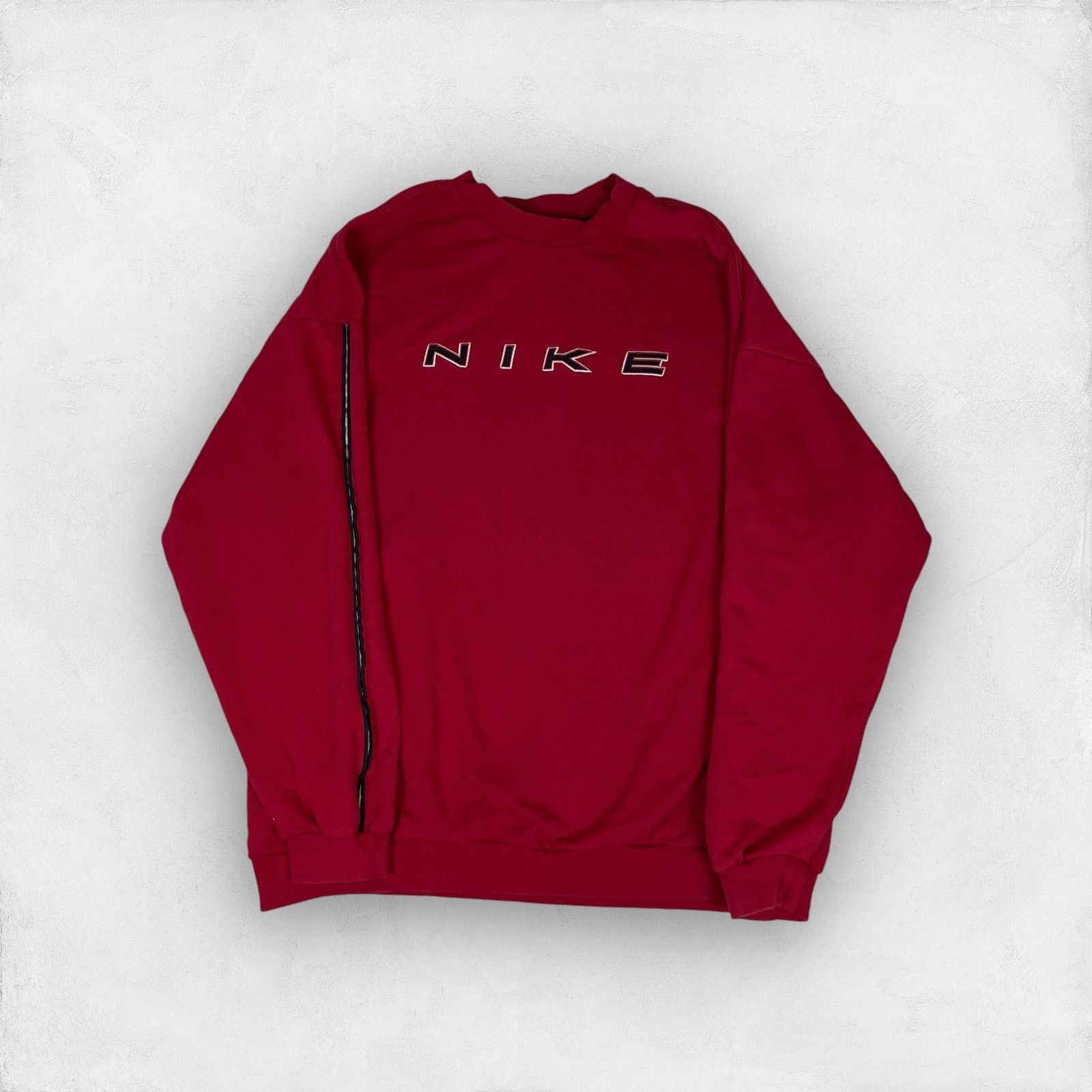 Nike × Vintage VTG Nike Mens Red Spellout Crew Neck Pullover Sweatshirt XL Size US XL / EU 56 / 4 - 1 Thumbnail