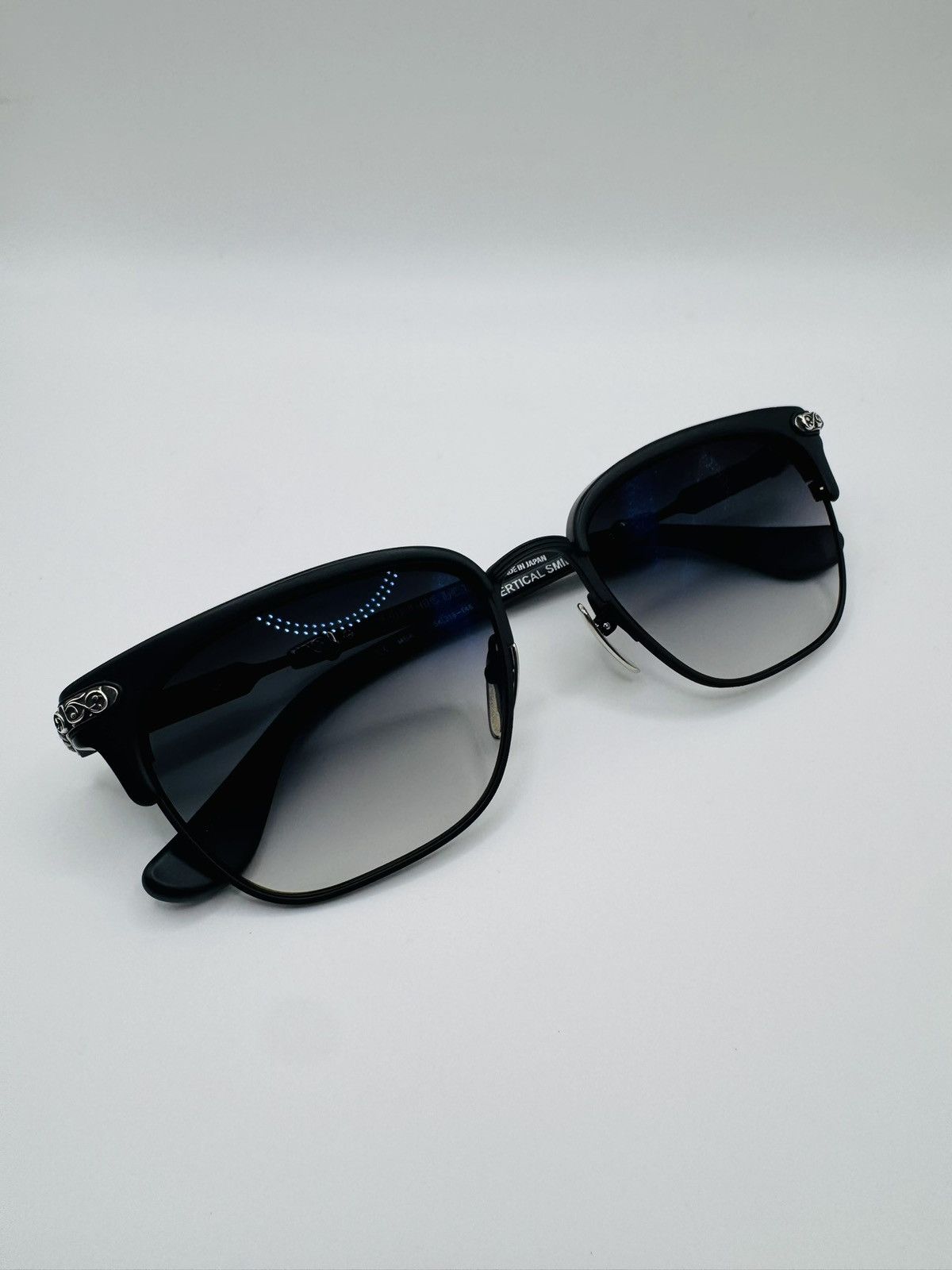 Chrome Hearts Chrome Hearts Vertical Smile 2 Sunglasses Size ONE SIZE - 1 Thumbnail