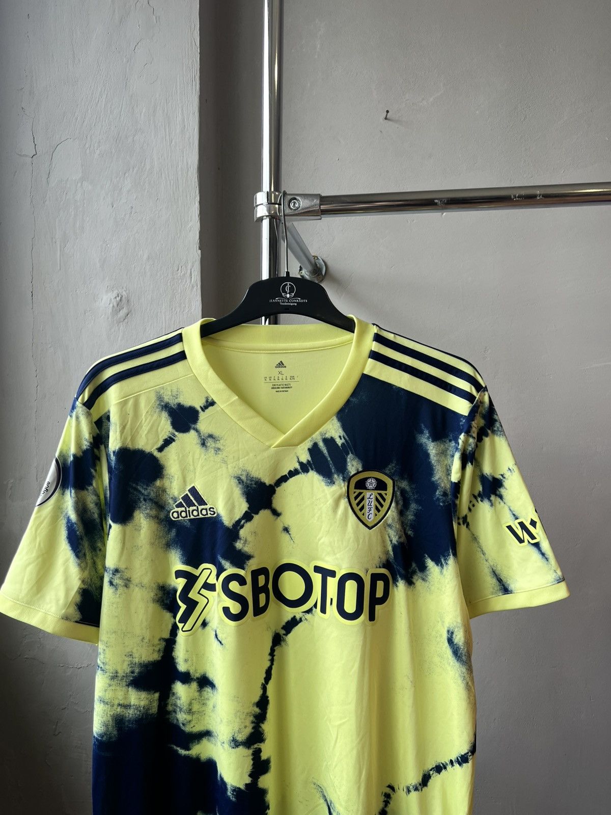 Adidas 2022/23 LEEDS UNITED AWAY SOCCER JERSEY FOOTBALL SHIRT Size US XL / EU 56 / 4 - 3 Thumbnail