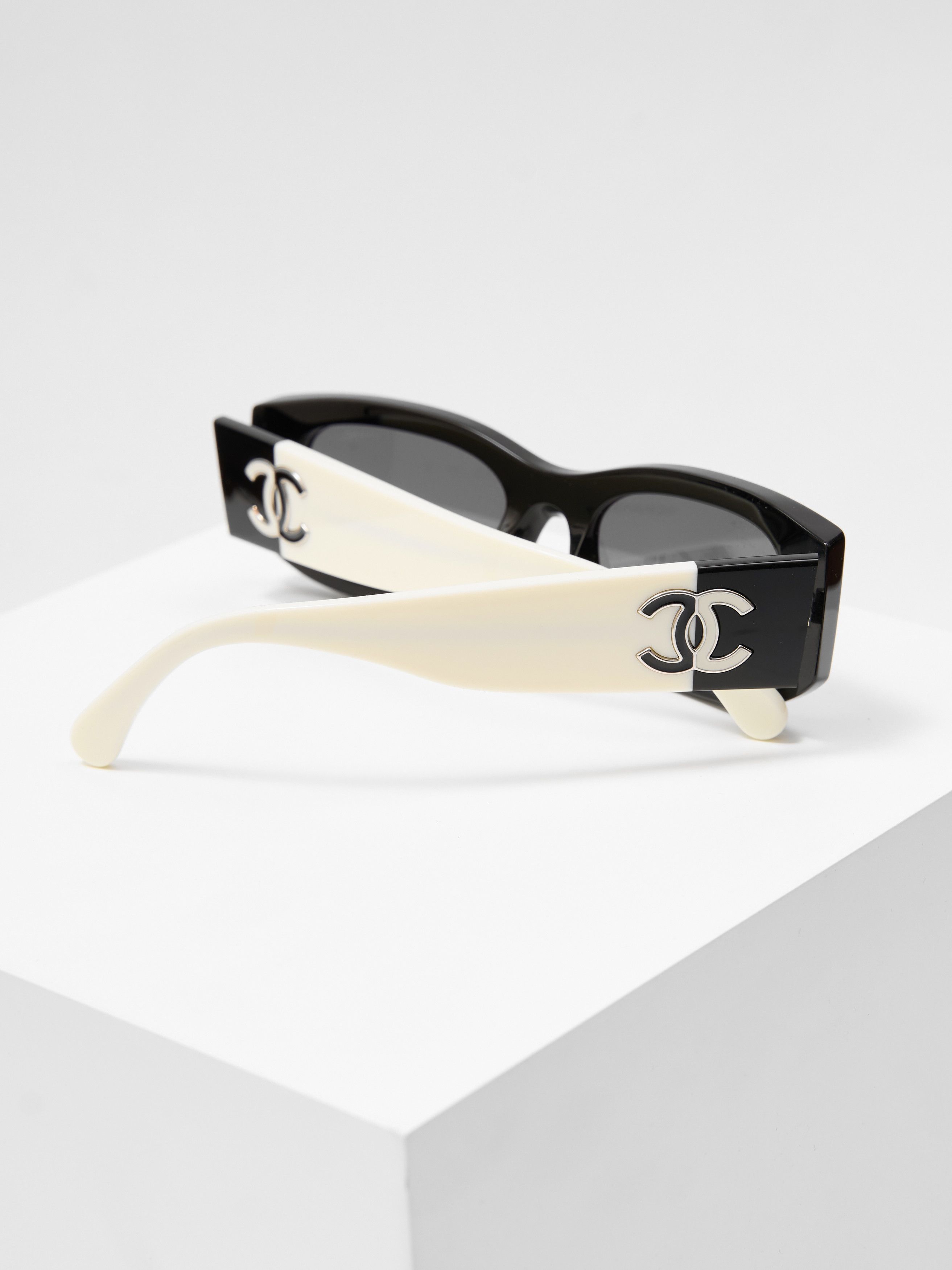 Chanel CHANEL 0CH5525 1656T8 Size ONE SIZE - 9 Thumbnail