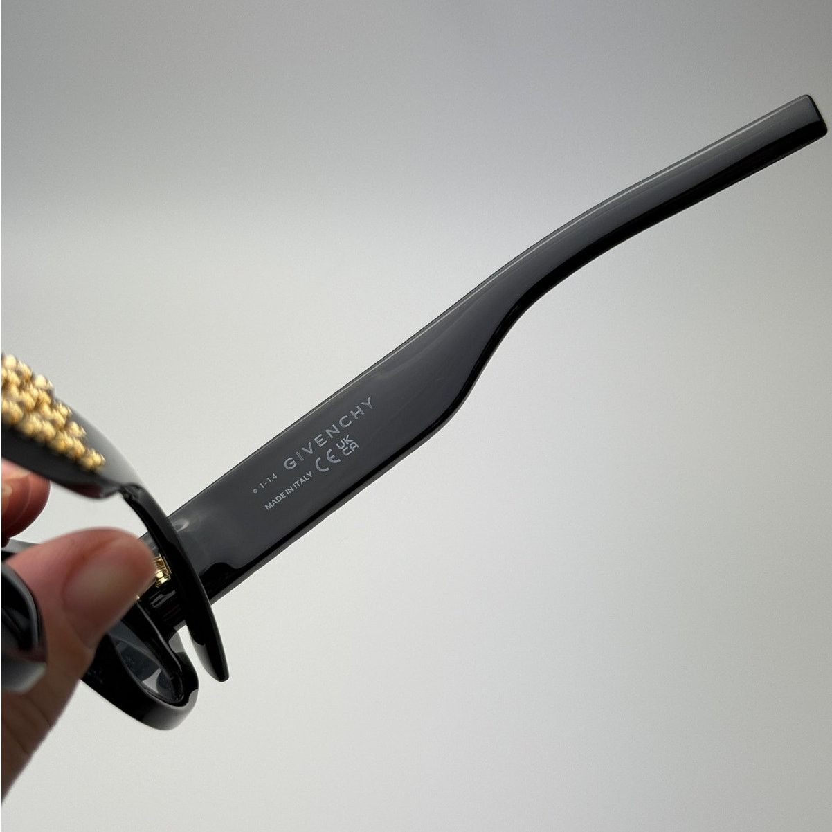 Givenchy NEW Givenchy Sunglasses GV40078I 01A Shiny Black/Gold Women Size ONE SIZE - 6 Thumbnail